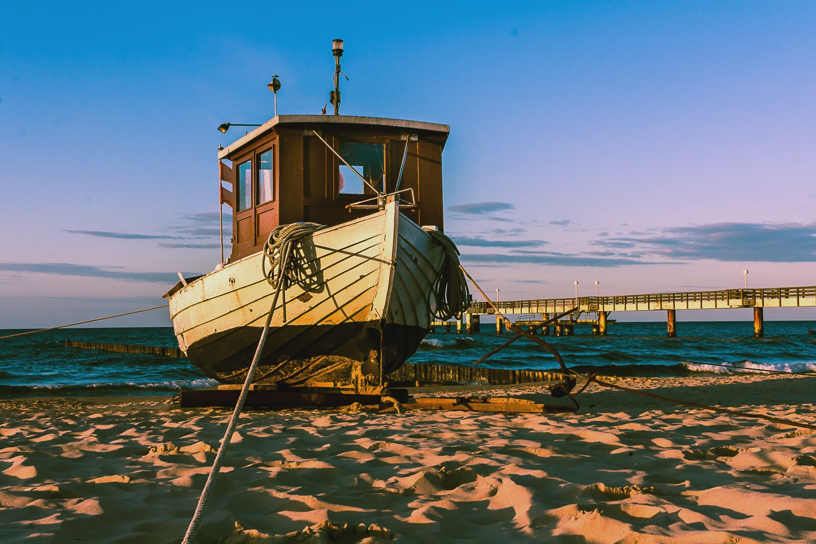 Canon EF-S 18-55mm F3.5-5.6 II sample photo. Ahlbeck, usedom, seaside resort photography