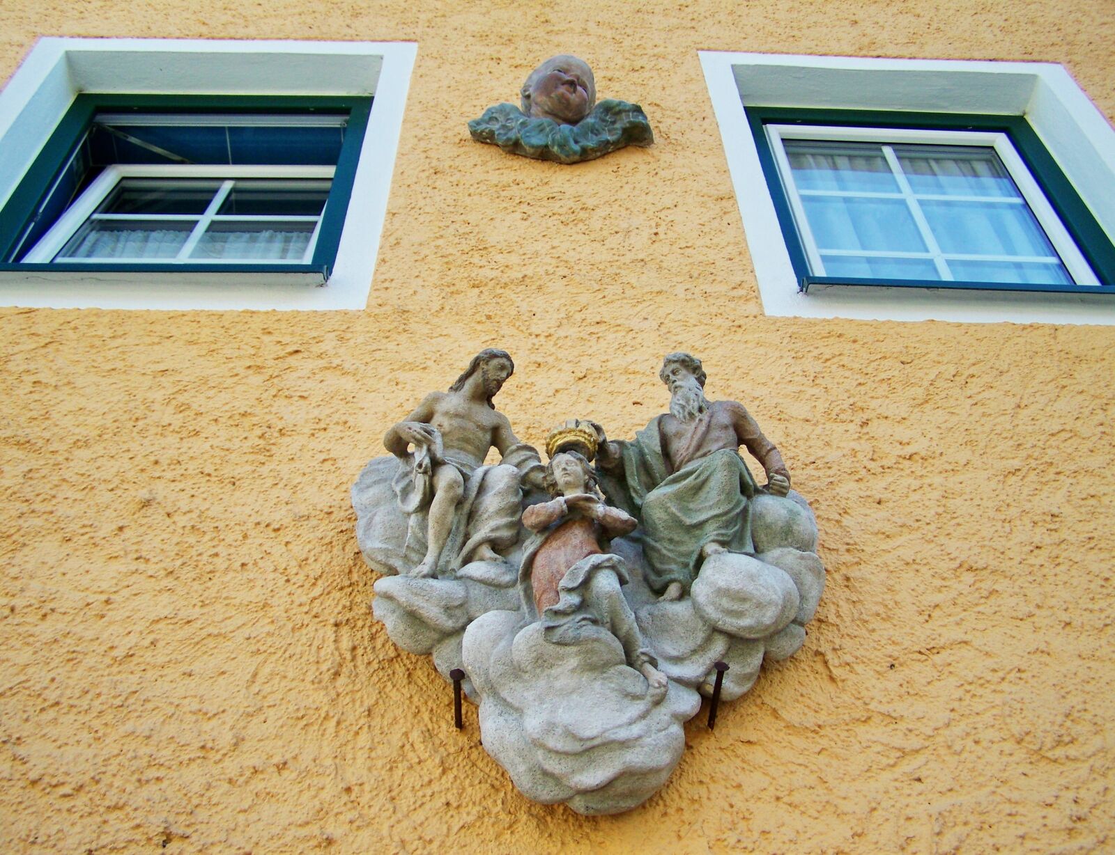 Kodak EASYSHARE ZD710 ZOOM DIGITAL CAMERA sample photo. Wall relief, building sculpture photography