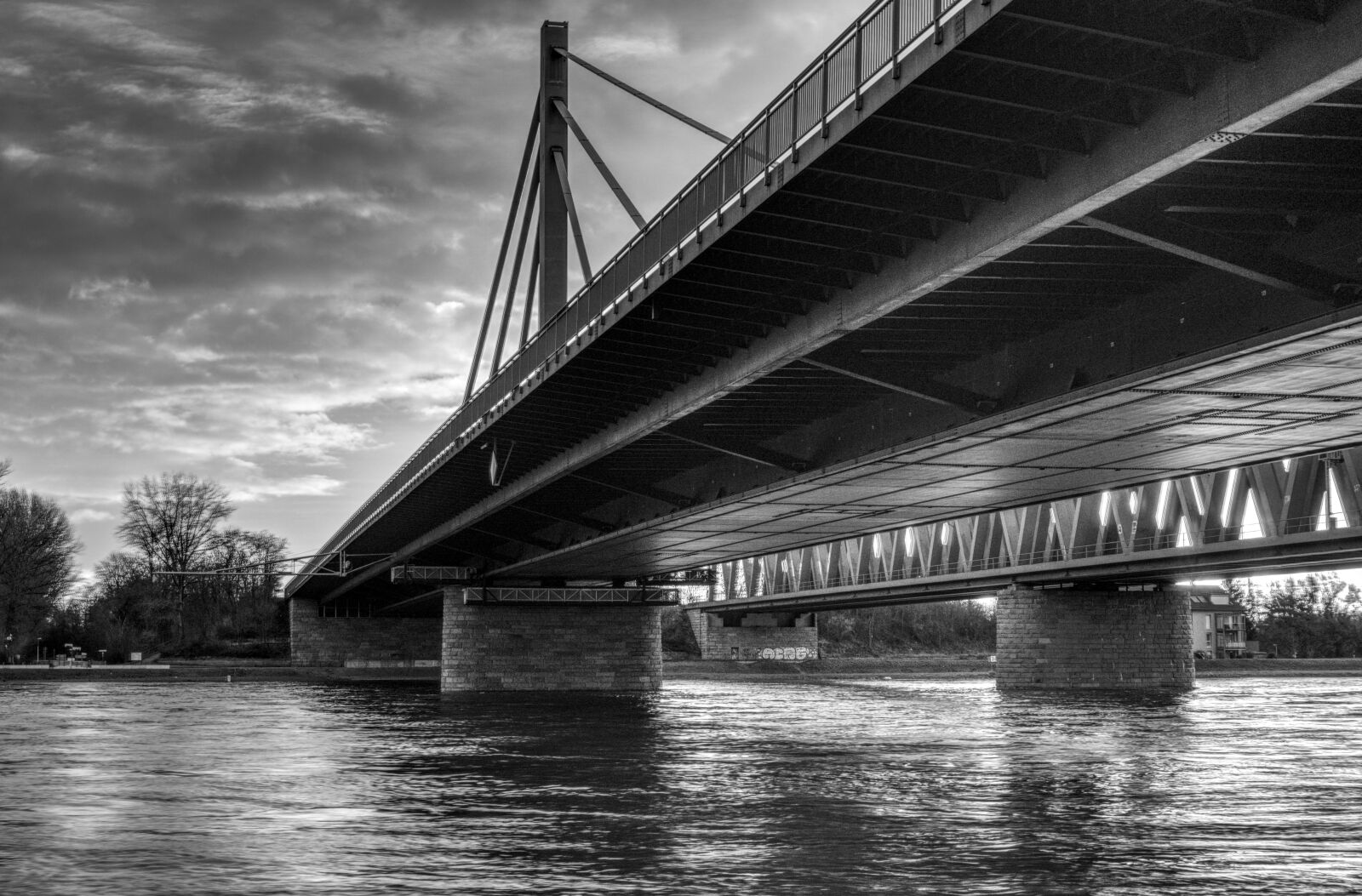 Sony a6000 + Sony E 35mm F1.8 OSS sample photo. Bridge, waters, river photography