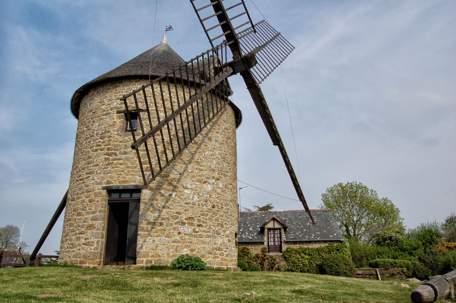 Nikon D50 sample photo. France, brittany, steinig photography