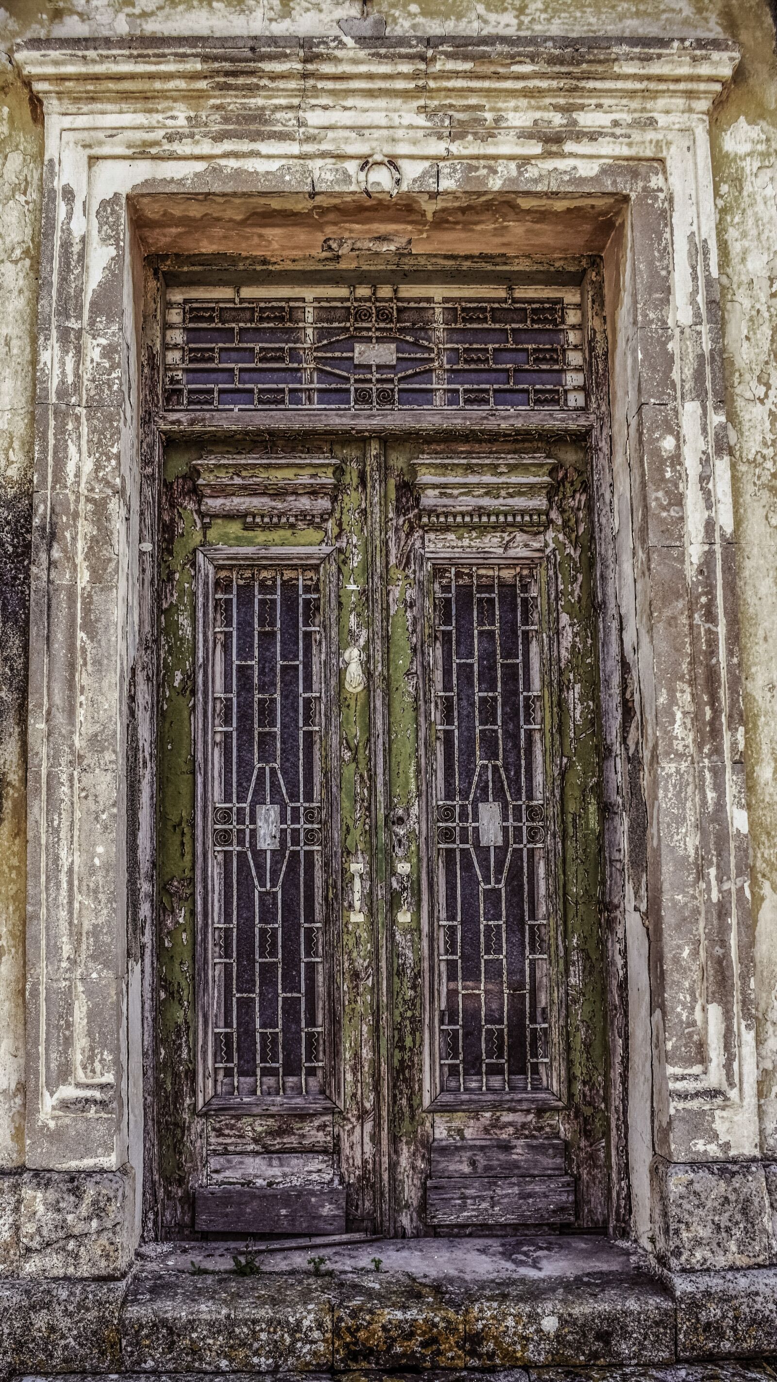 Nikon D3300 sample photo. Door, weathered, aged photography