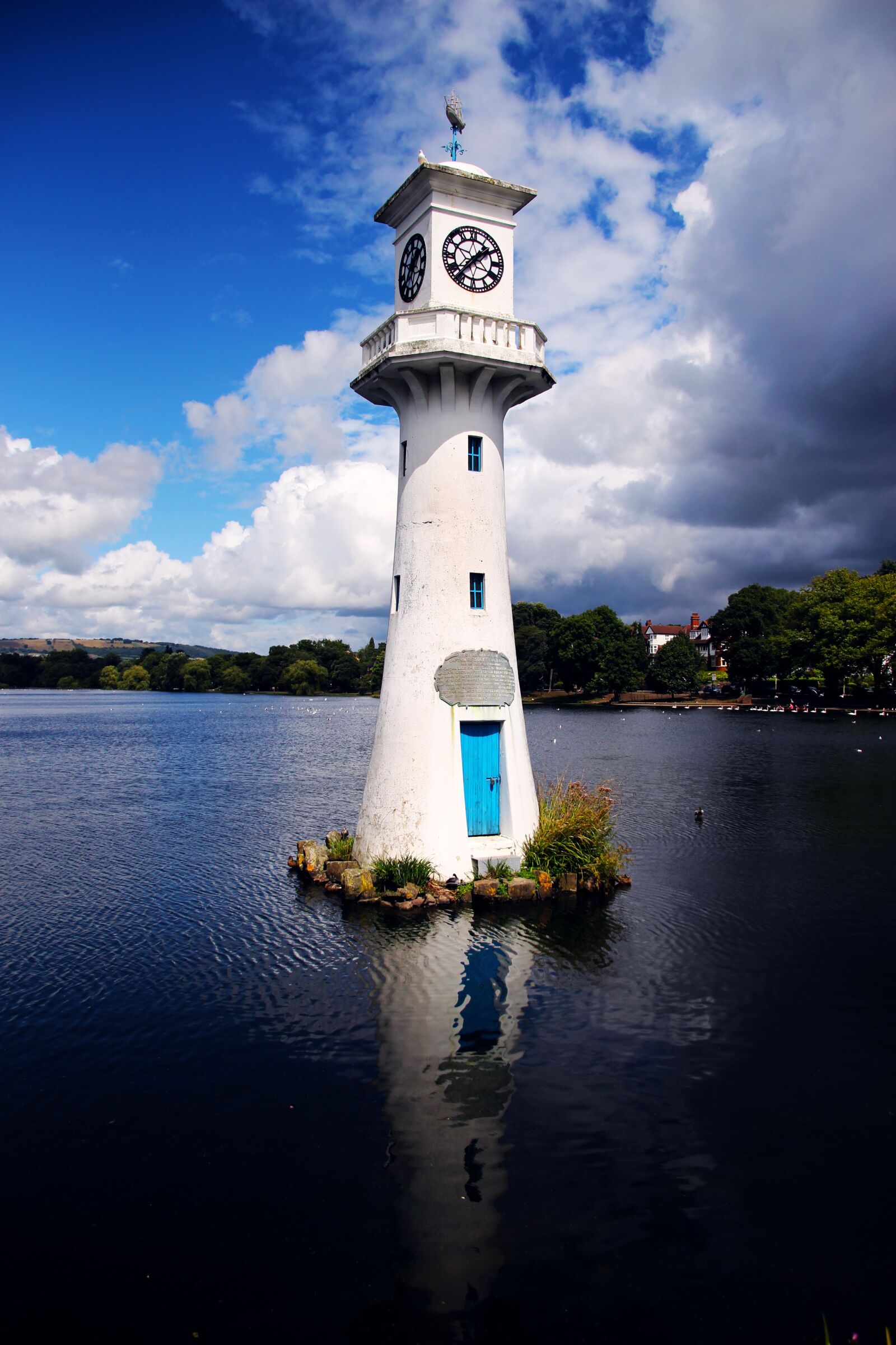 Canon EOS 700D (EOS Rebel T5i / EOS Kiss X7i) sample photo. Lighthouse, lake, sky photography