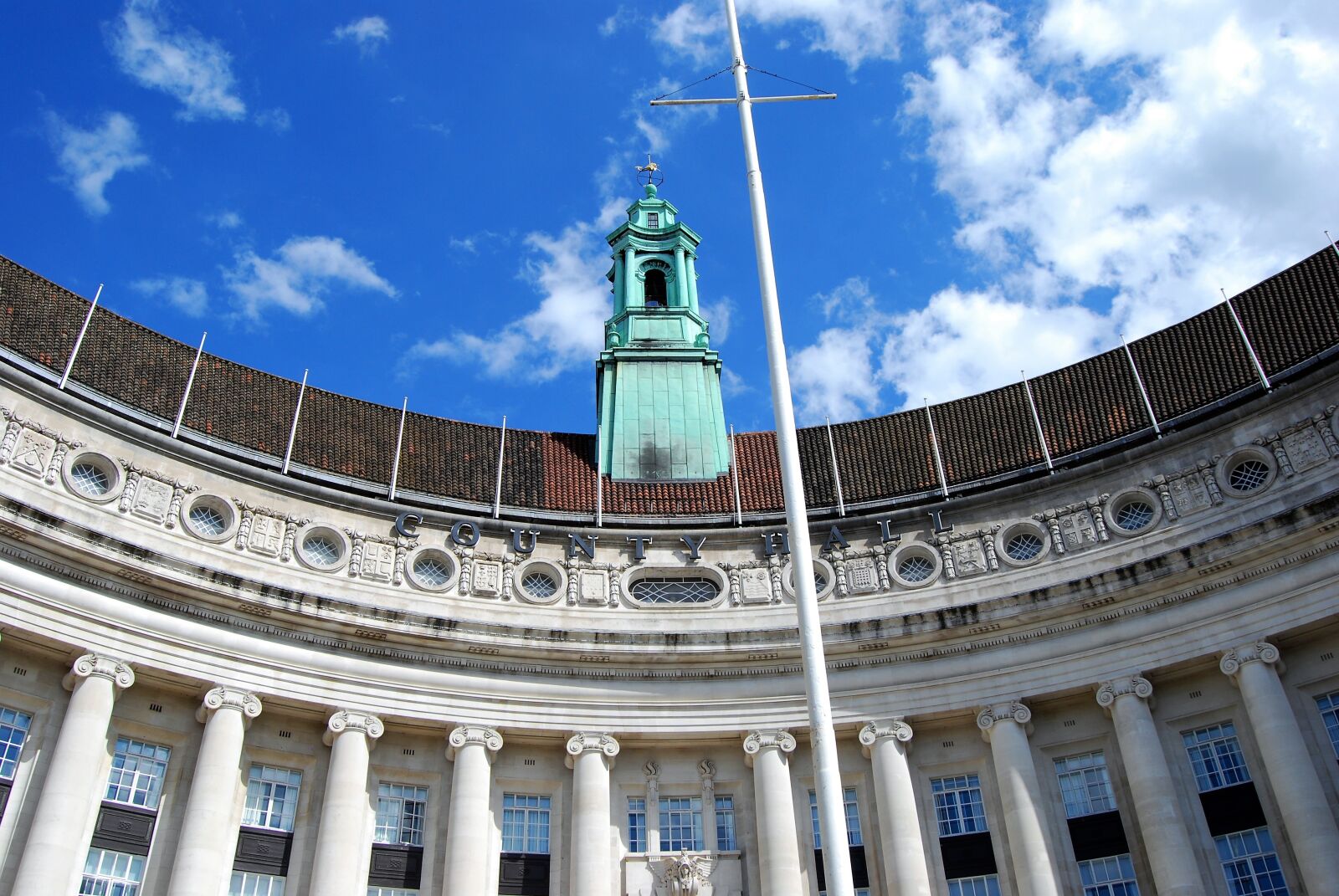 Nikon D60 sample photo. London, county hall, architecture photography