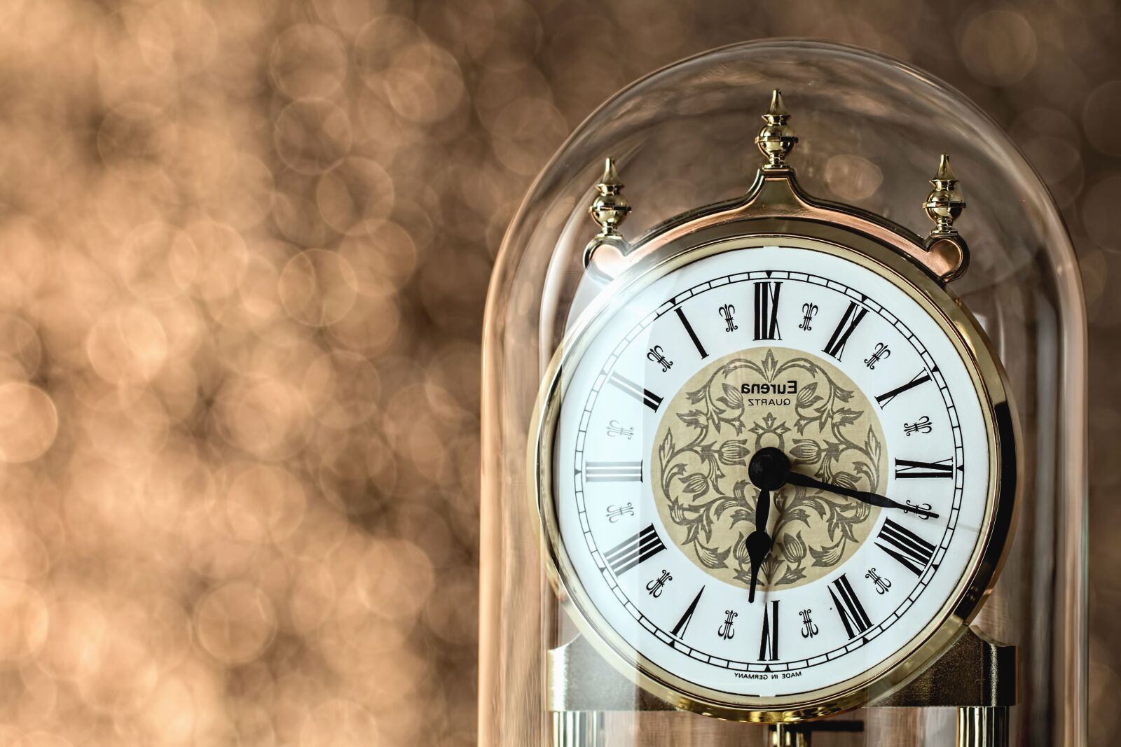 Canon EOS 70D sample photo. Clock, watch, time, pointer photography