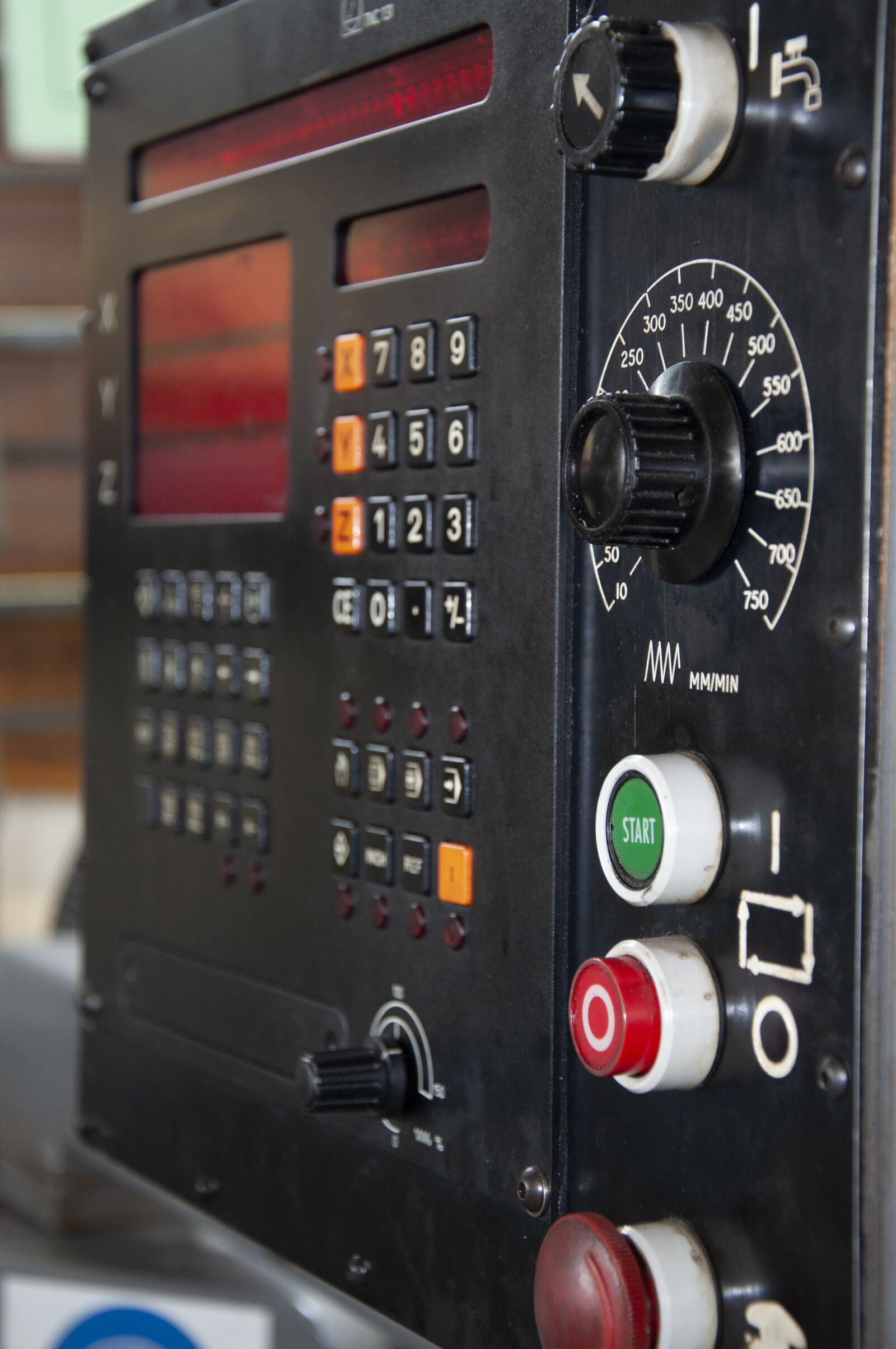 Nikon D90 sample photo. Cnc, control panel, manufacturing photography