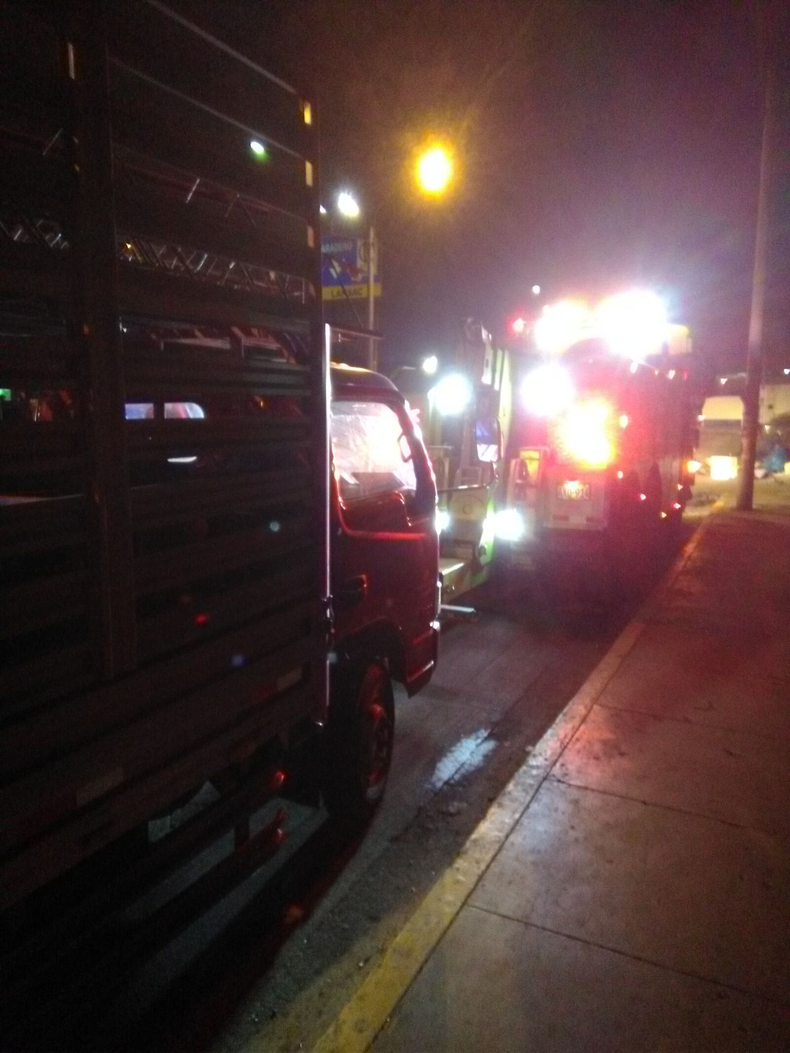 HMD Global Nokia 2 sample photo. Truck stuck, truck and photography