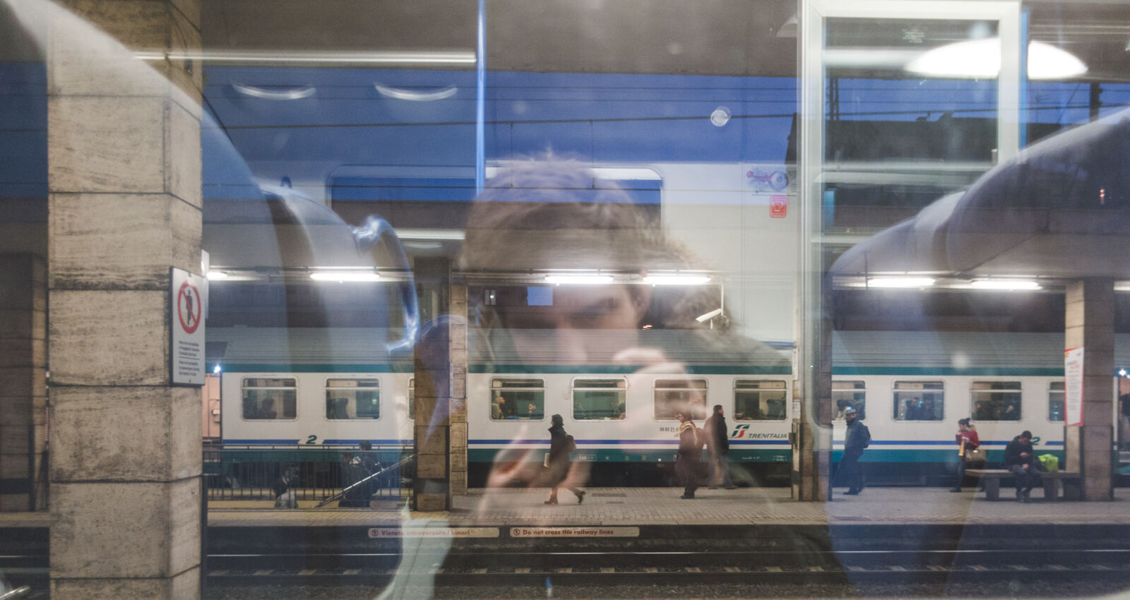 Samsung NX1000 sample photo. Station, today, train, travelling photography