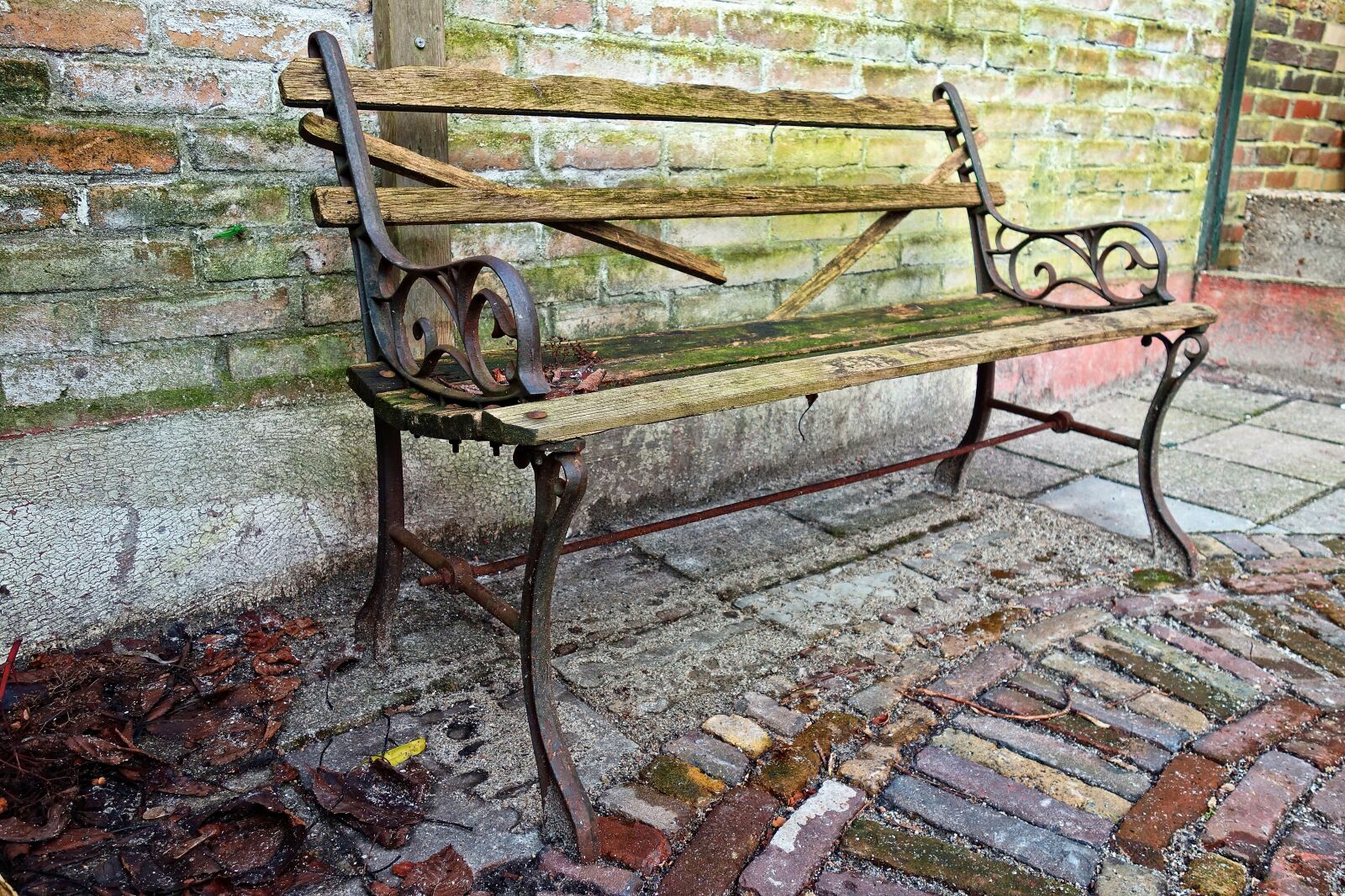 Sony Cyber-shot DSC-RX100 sample photo. Bench, wooden bench, old photography