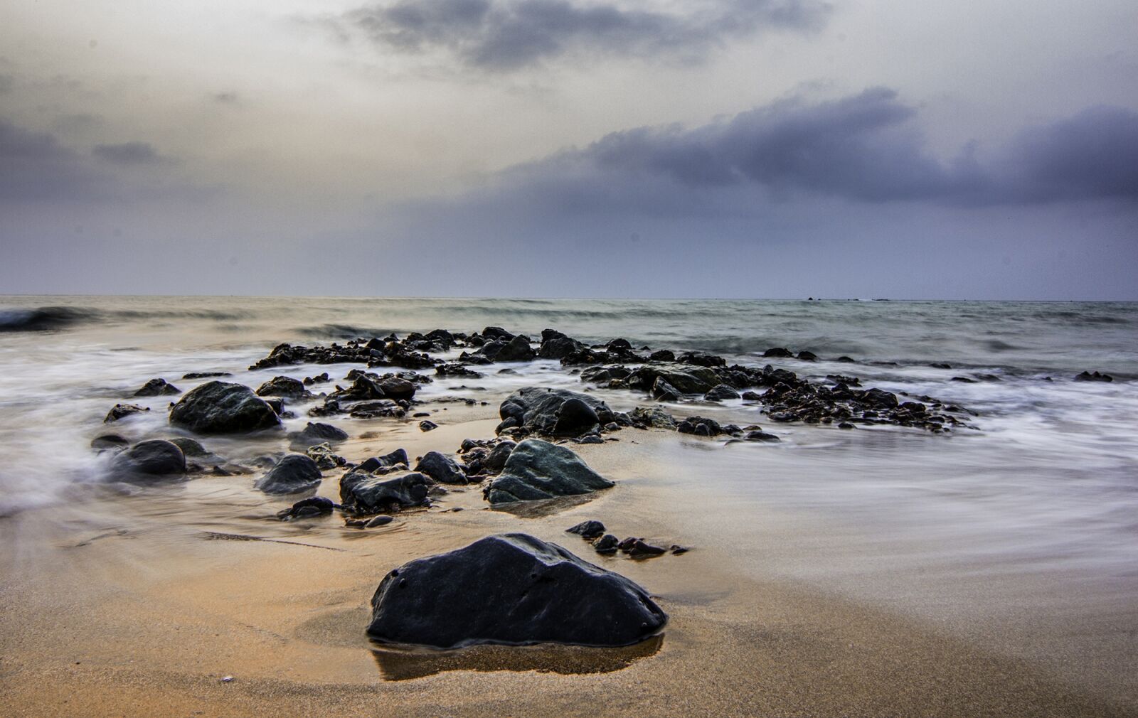 Canon EOS 650D (EOS Rebel T4i / EOS Kiss X6i) sample photo. Beach, seascape, uae photography