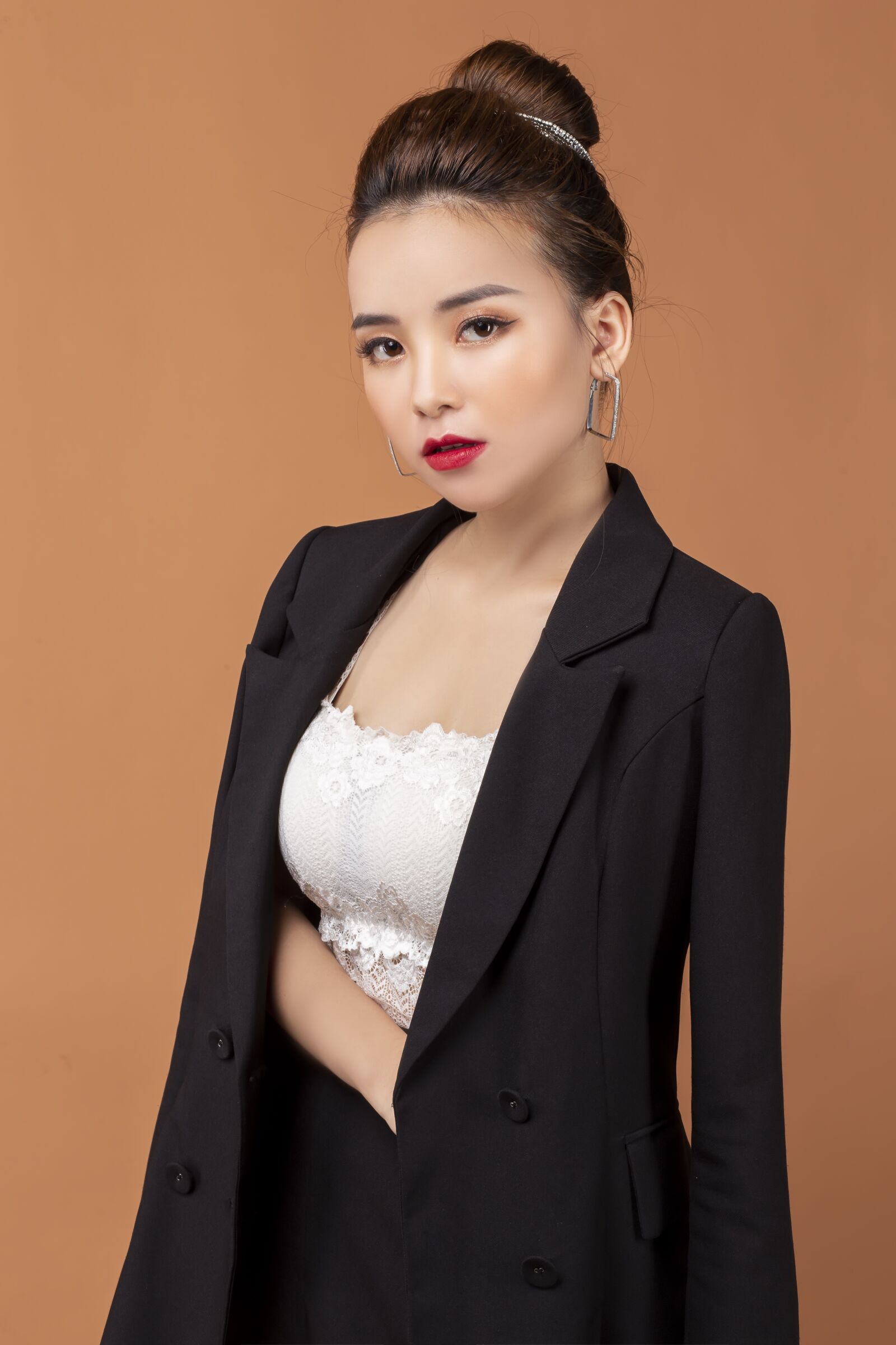 Canon EF 85mm F1.8 USM sample photo. Fashion, asian, japanese photography