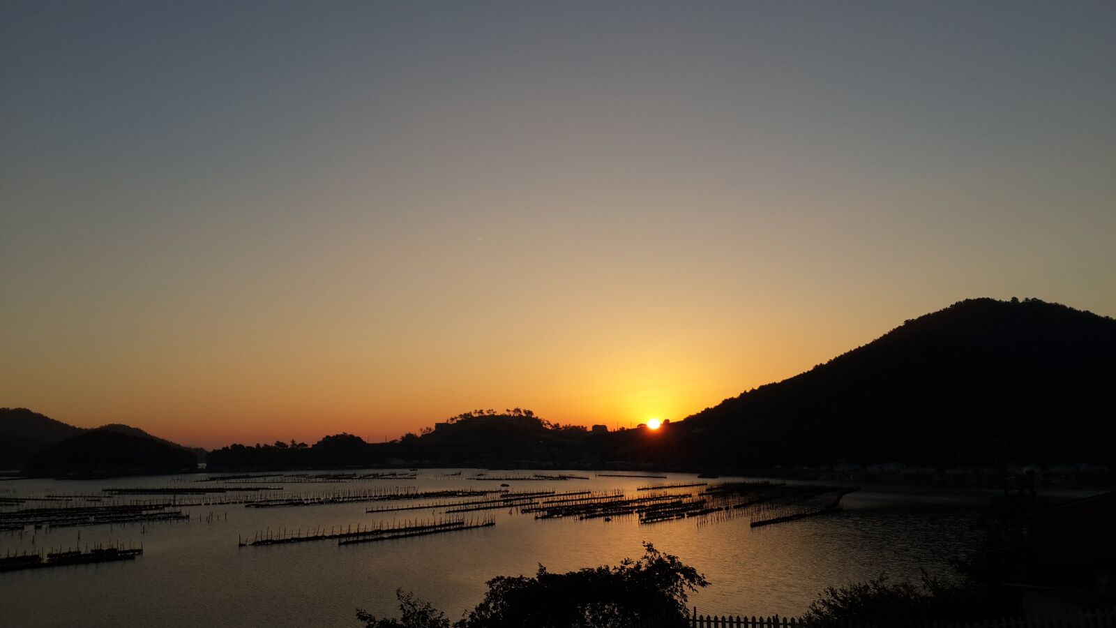 Samsung Galaxy S4 sample photo. South pacific, sunrise, yeosu photography