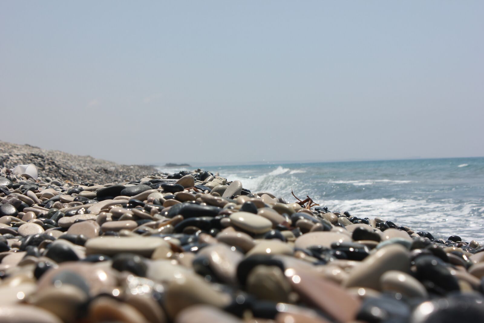 Canon EOS 550D (EOS Rebel T2i / EOS Kiss X4) sample photo. Sea, rocks, cyprus photography