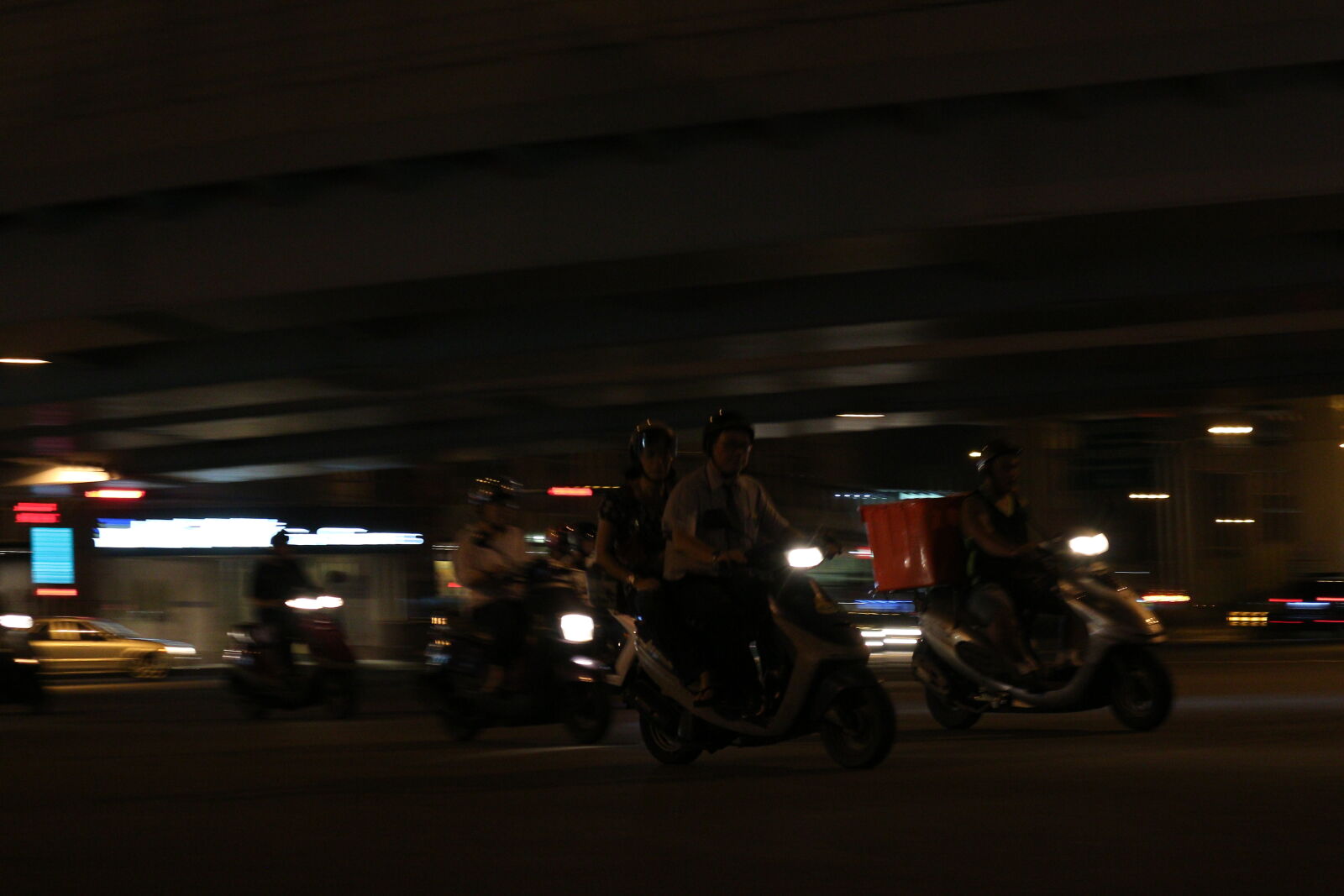 Canon EOS M sample photo