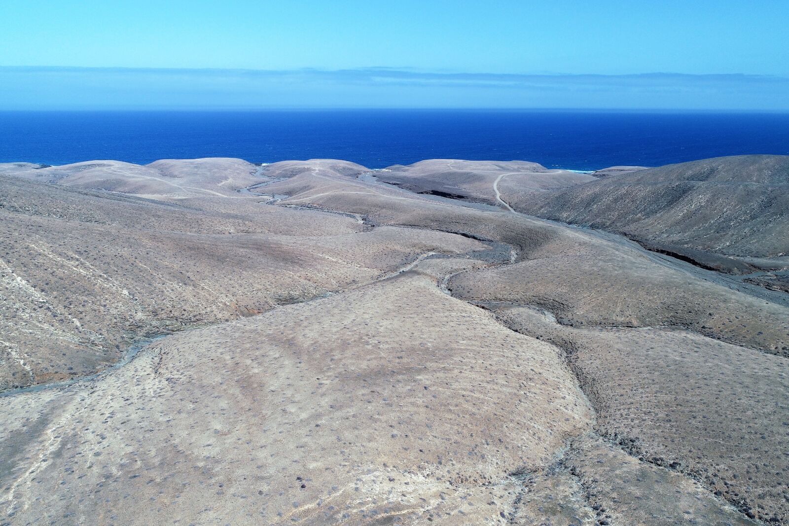 DJI FC6310 sample photo. Dawn, horizon, landscape photography