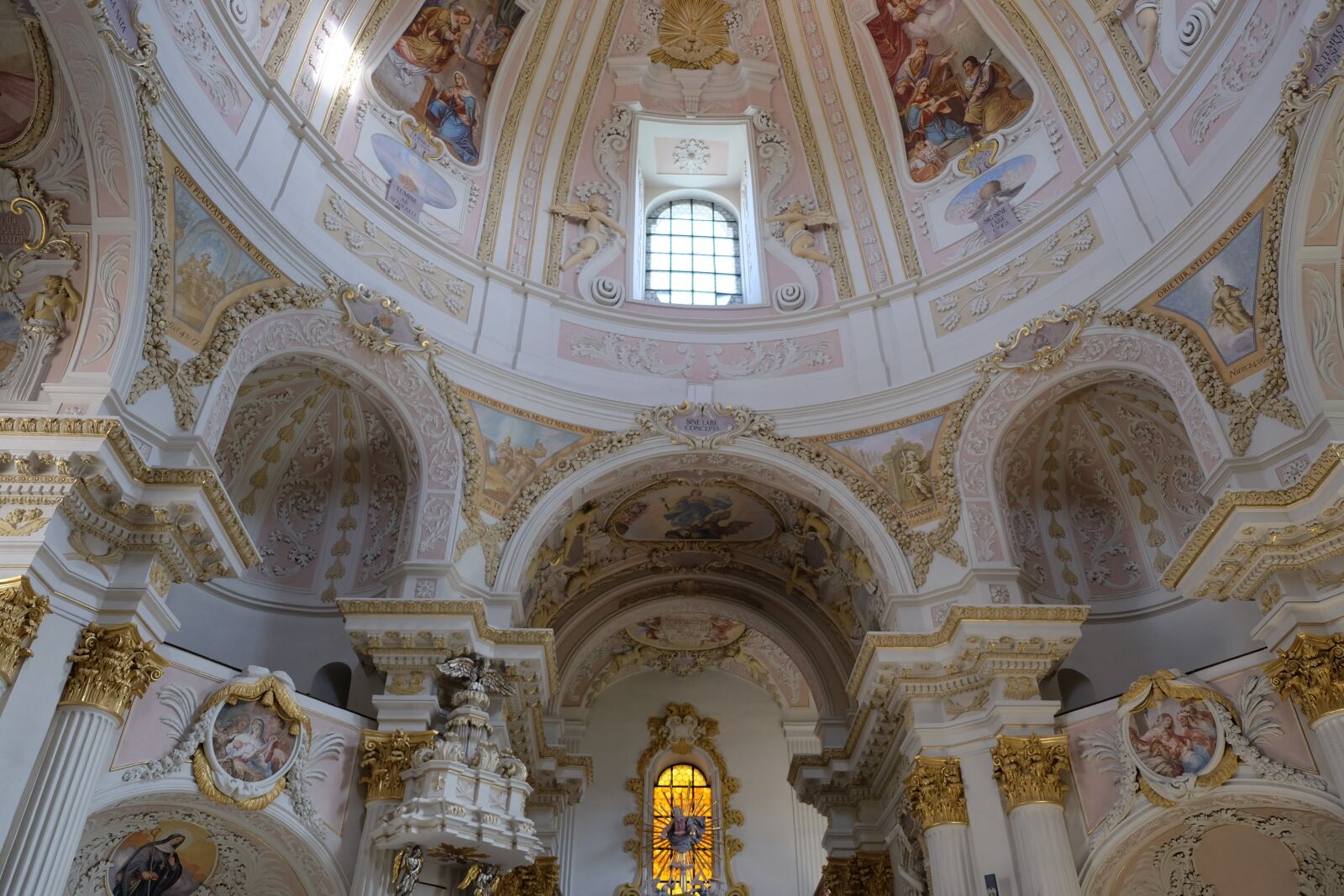 Fujifilm X-T1 sample photo. Church, interior, architecture photography