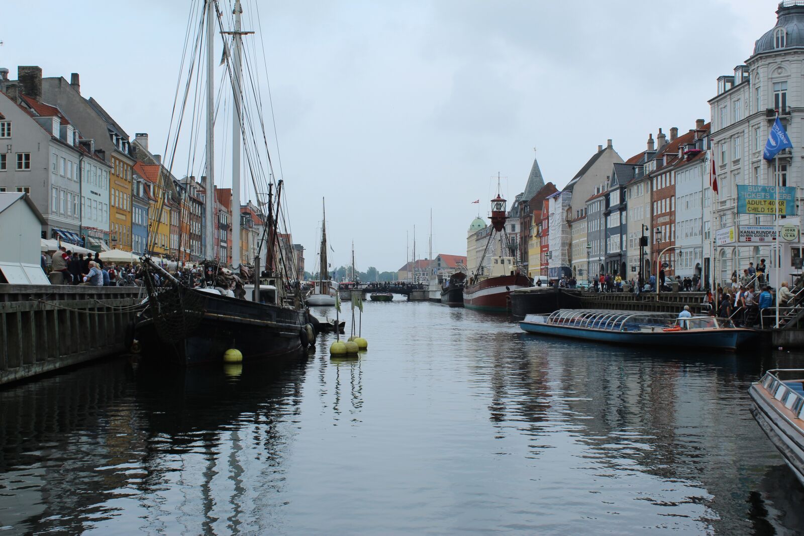 Canon EOS 1300D (EOS Rebel T6 / EOS Kiss X80) sample photo. Copenhagen, places of interest photography
