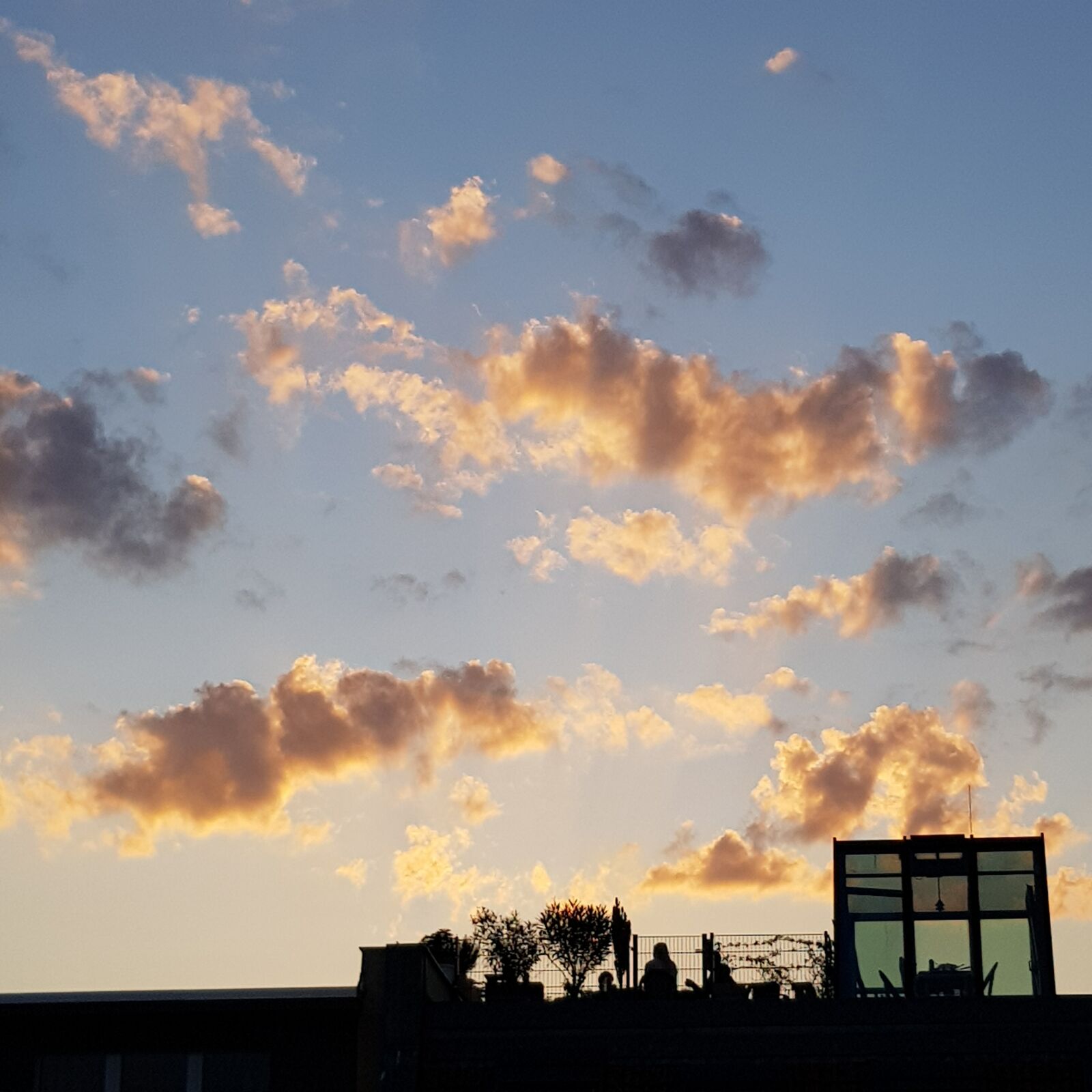 Samsung Galaxy S8 sample photo. Sky, clouds, roof terrace photography