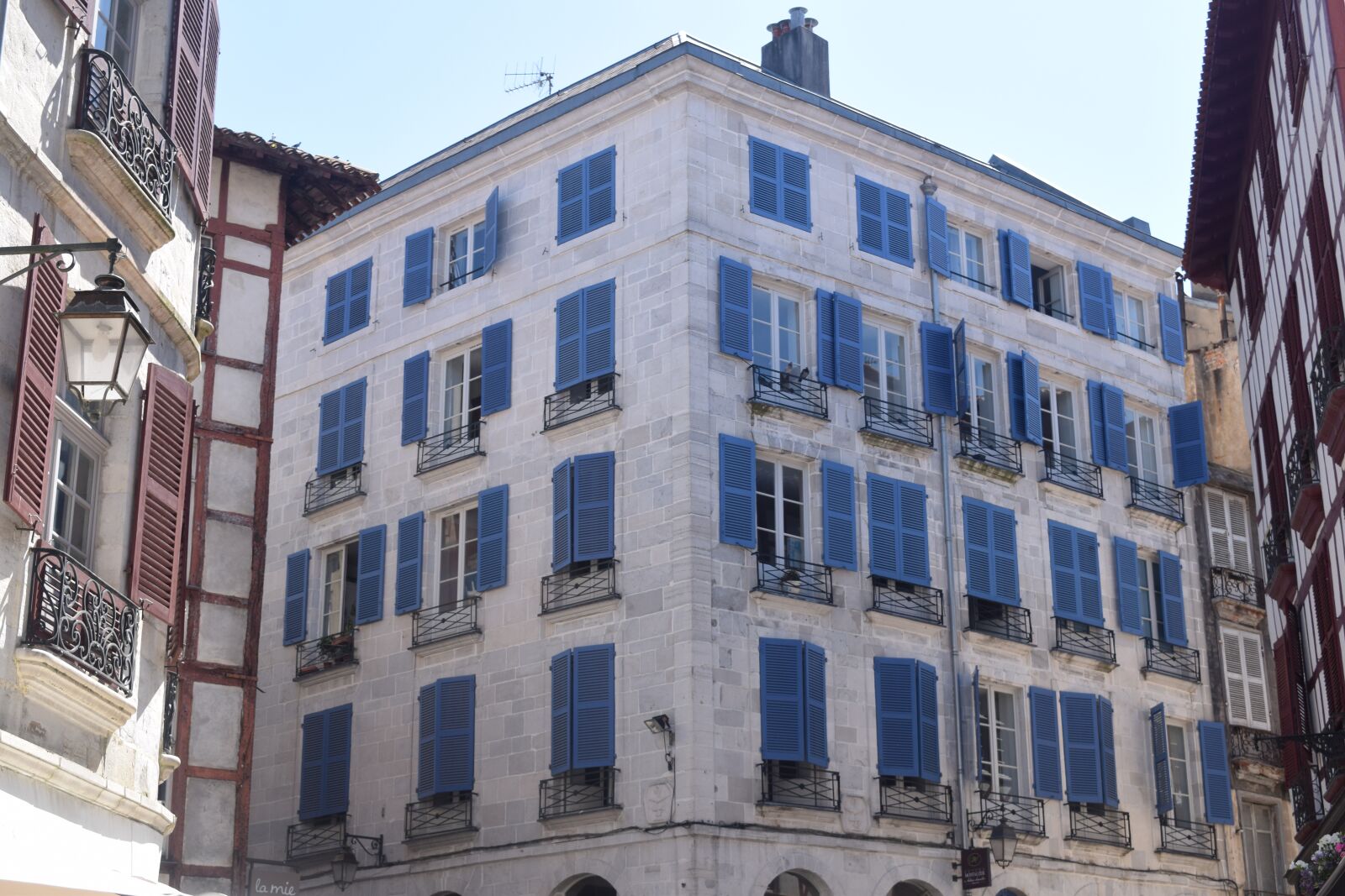 Nikon D5300 sample photo. Facade, building, architecture photography