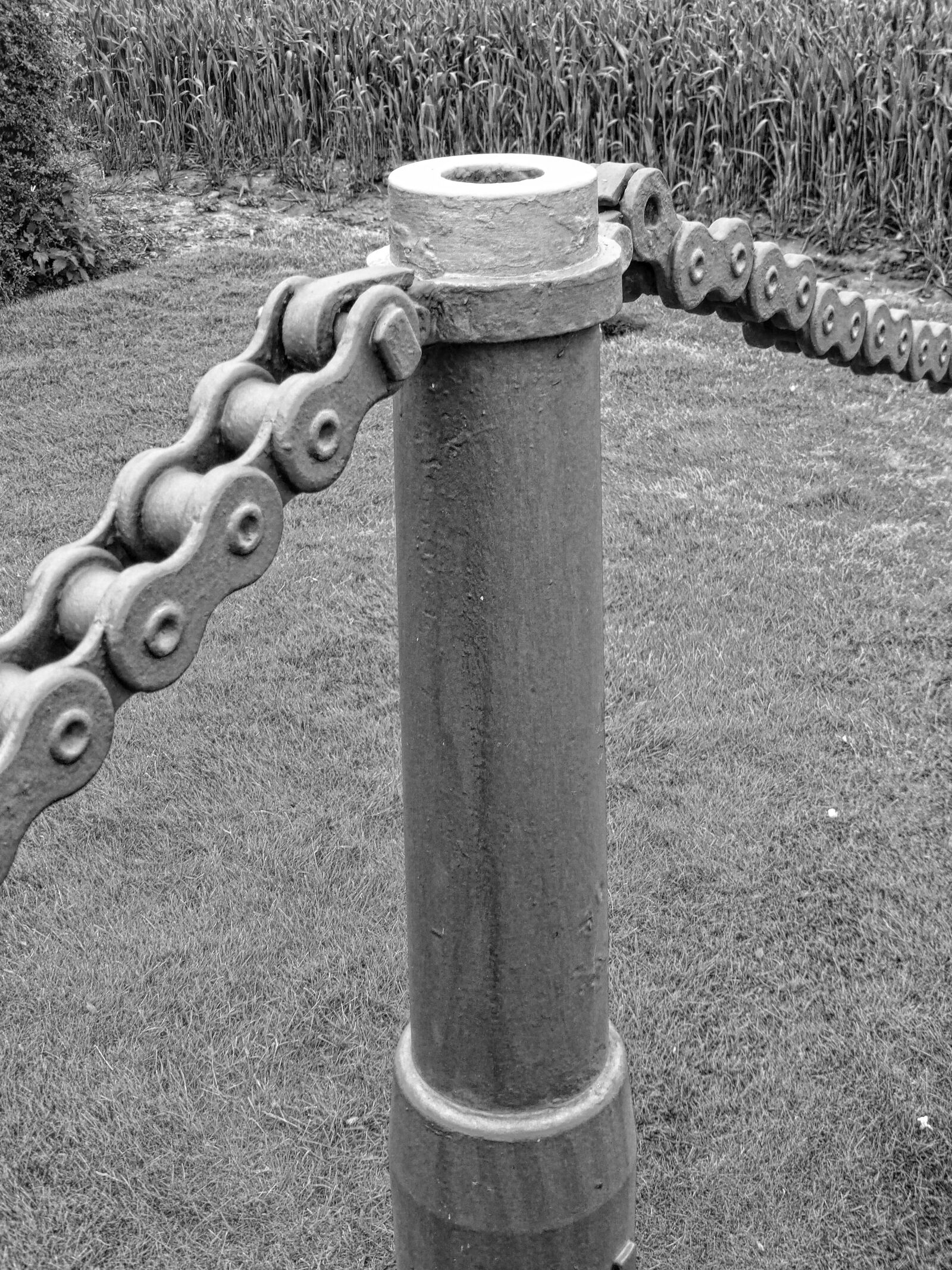 Panasonic DMC-TZ41 sample photo. Chain, fence, sturdy photography