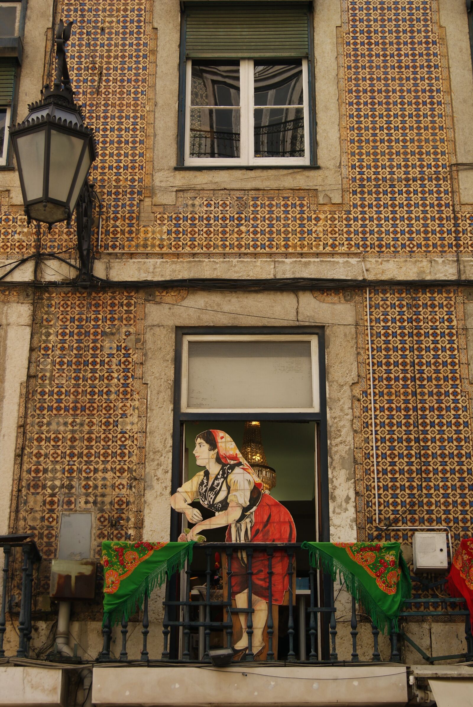 Sony Alpha DSLR-A230 sample photo. Portugal, lisbon, window photography