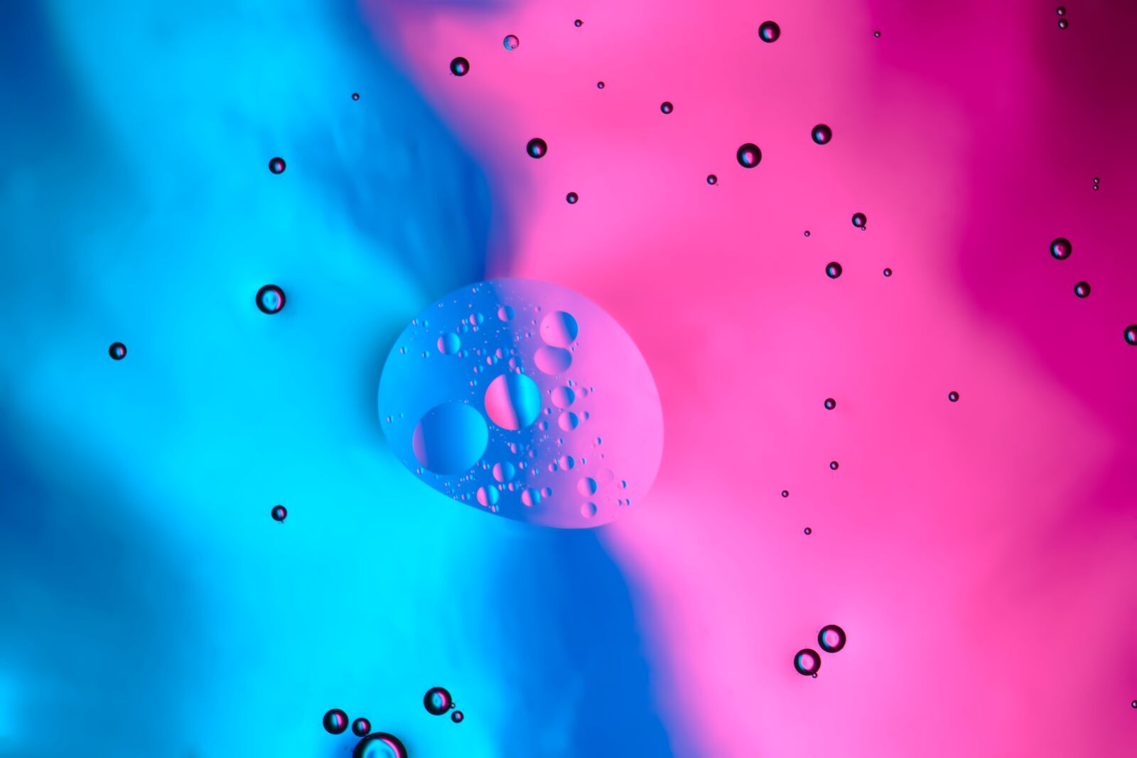 Canon EOS 77D (EOS 9000D / EOS 770D) sample photo. Liquid, abstract, fantasy photography