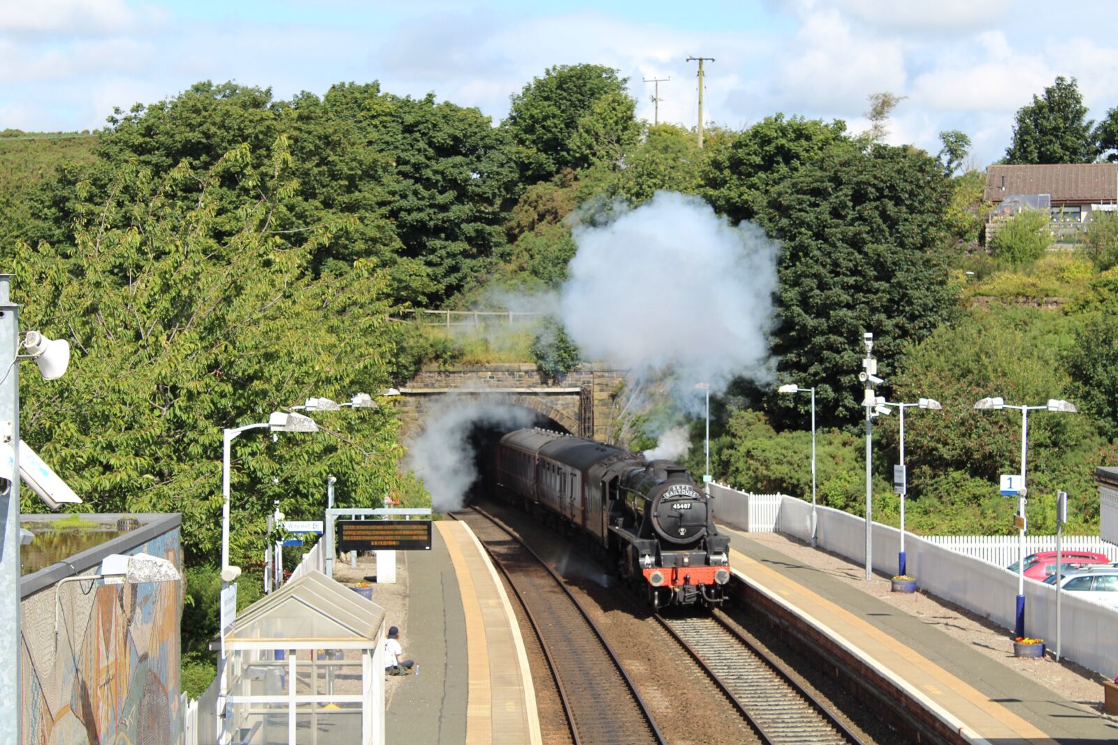 Canon EOS 1300D (EOS Rebel T6 / EOS Kiss X80) sample photo. Steam, tunnel, locomotive photography