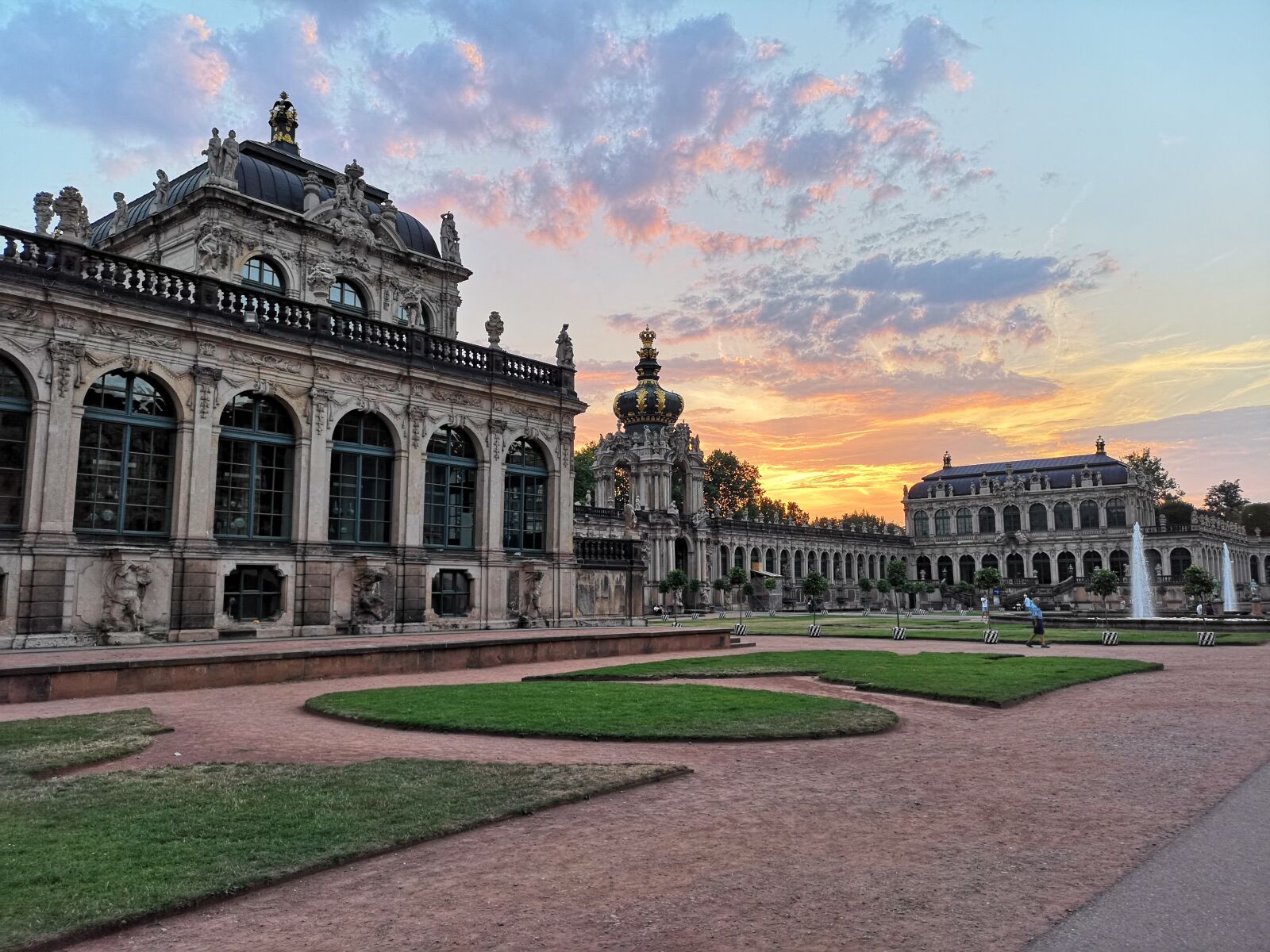 HUAWEI CLT-L29 sample photo. Dresden, city, park photography