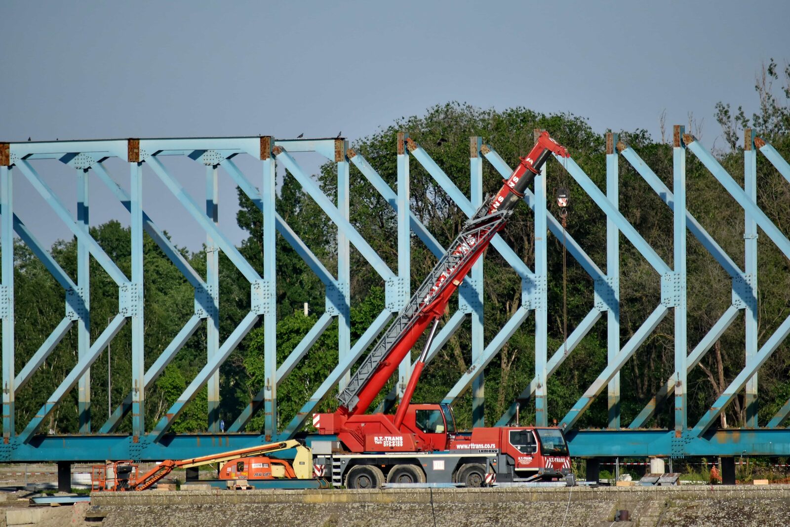 Nikon D5500 sample photo. Construction, machinery, truck, workplace photography