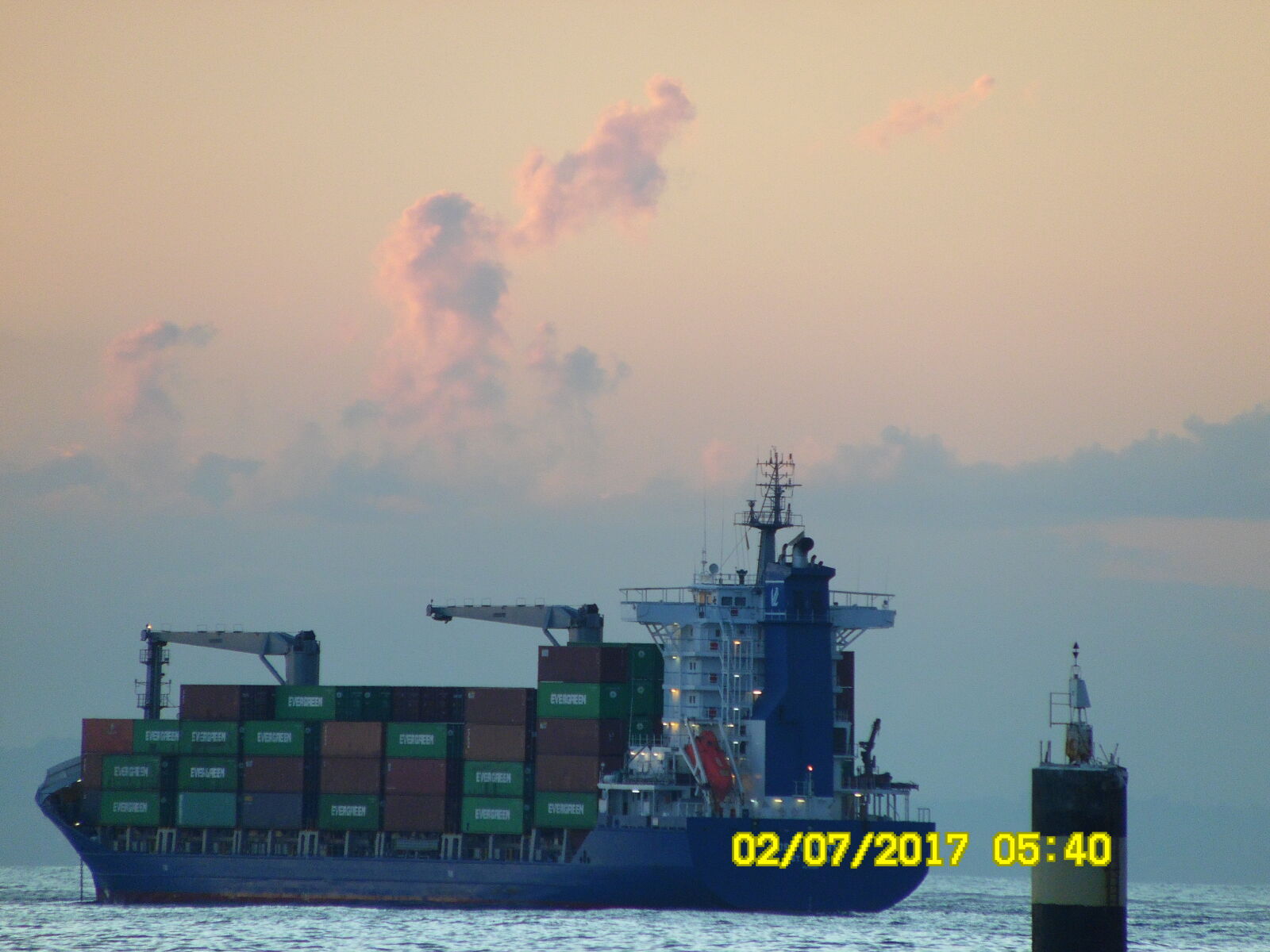 Samsung WB1100F/WB1101F/WB1102F sample photo
