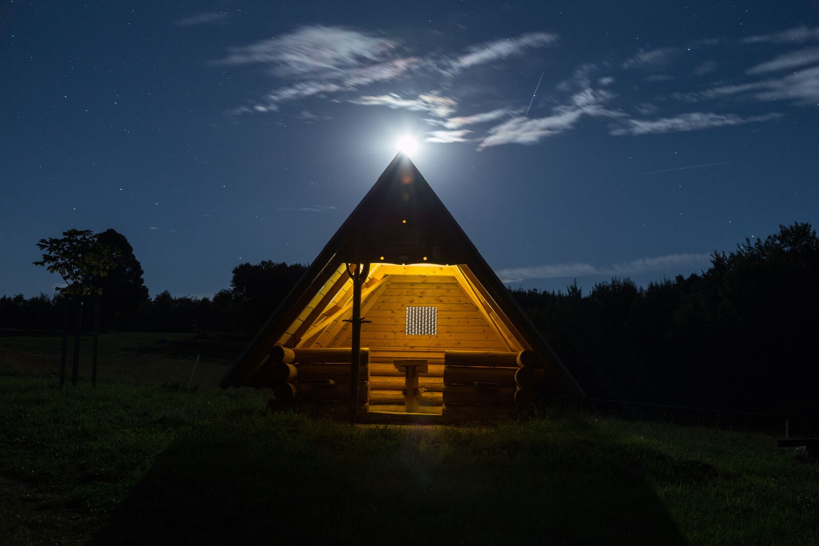 Canon EOS 6D sample photo. Night, moon, hut photography