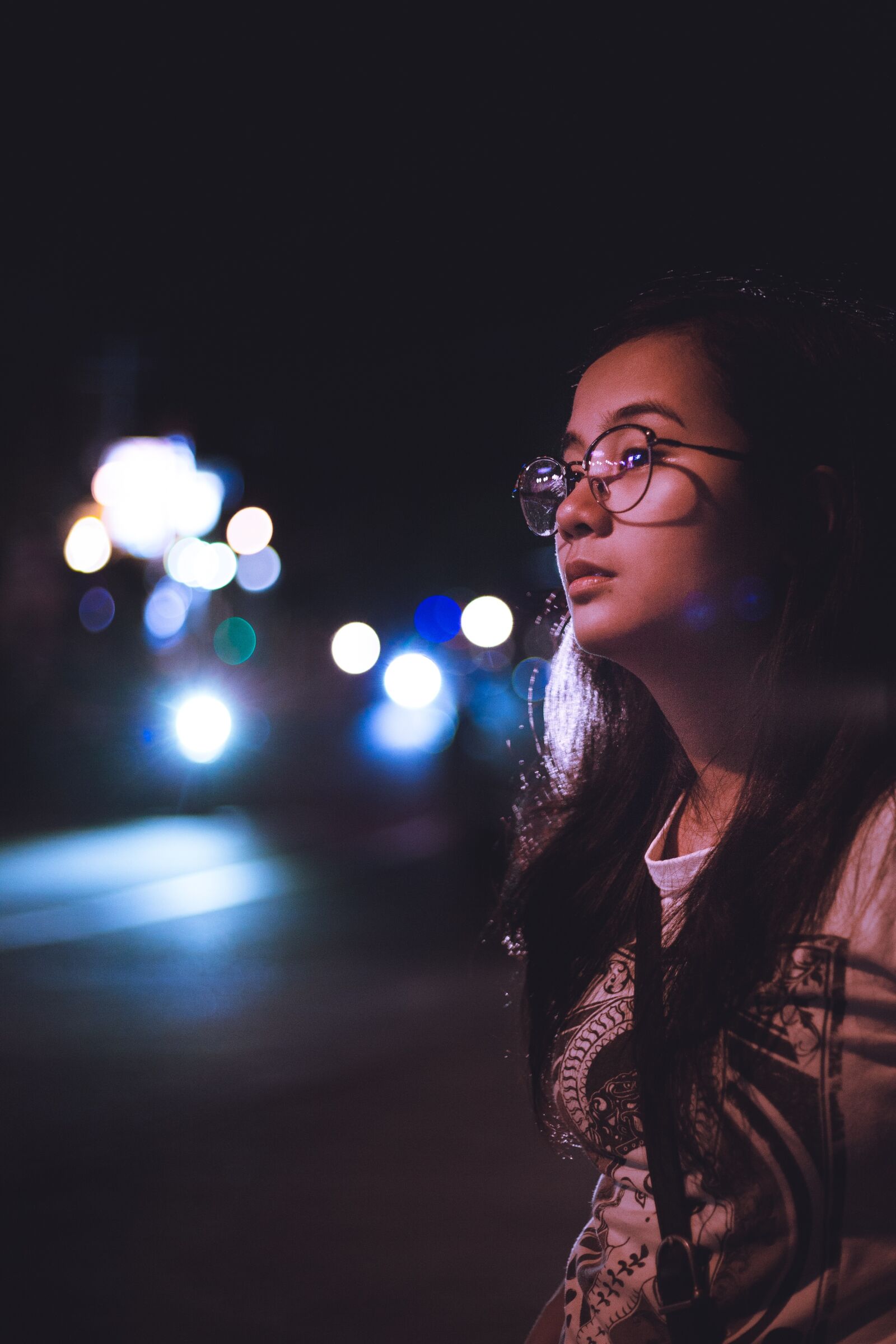 Canon EOS 5D sample photo. Girl, street, glasses photography