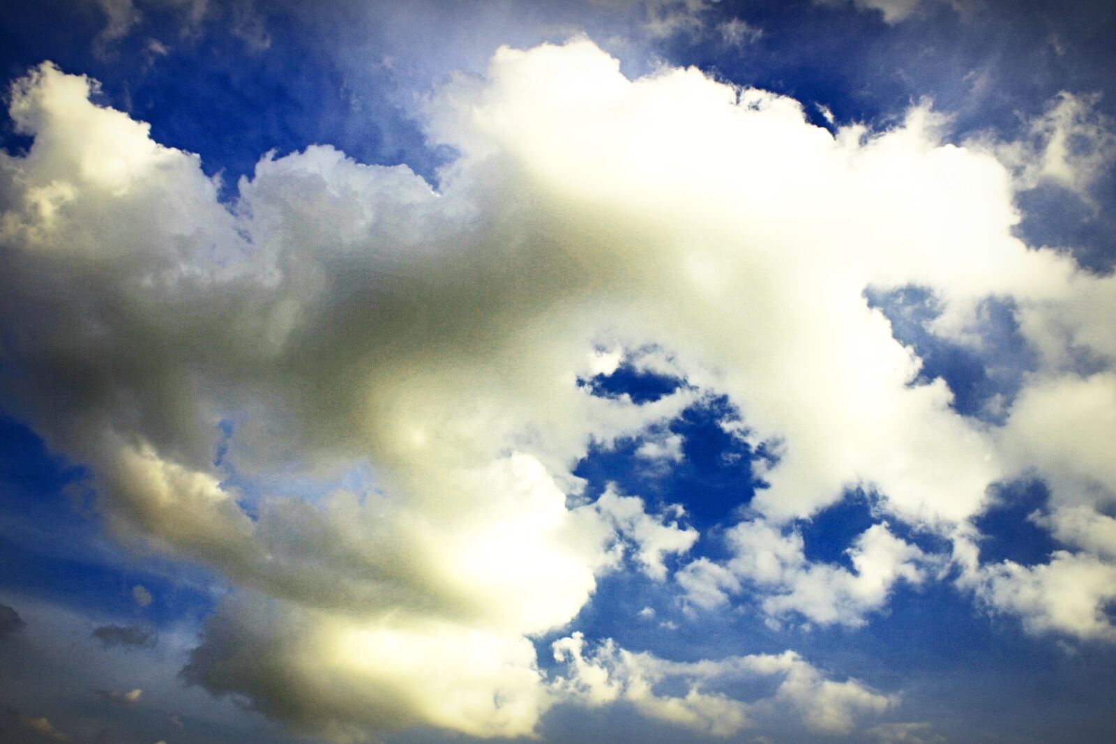 Canon EOS 650D (EOS Rebel T4i / EOS Kiss X6i) sample photo. Beautiful, blue, sky, cloudiness photography