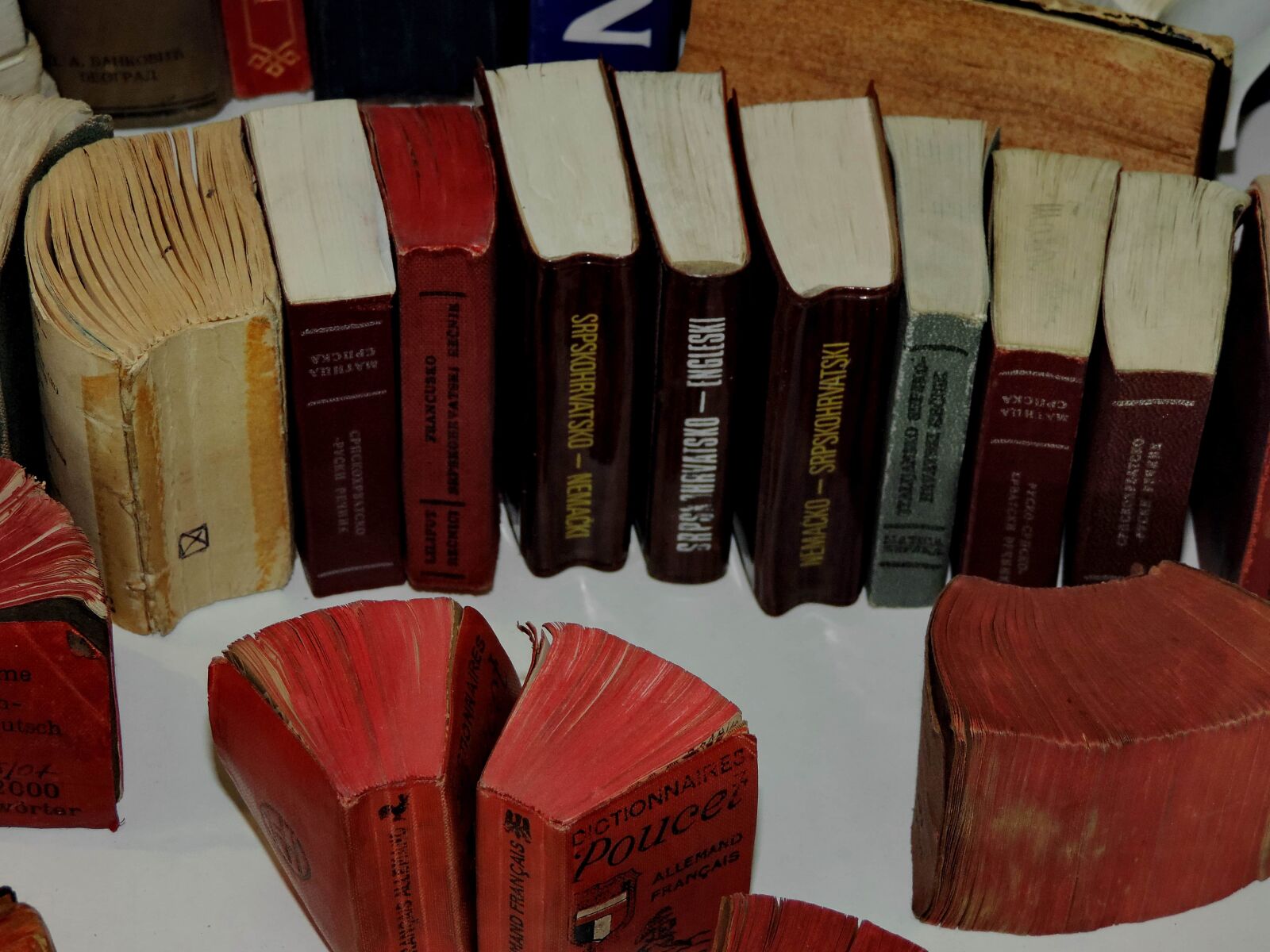 Nikon Coolpix P520 sample photo. Book, wood, paper, education photography
