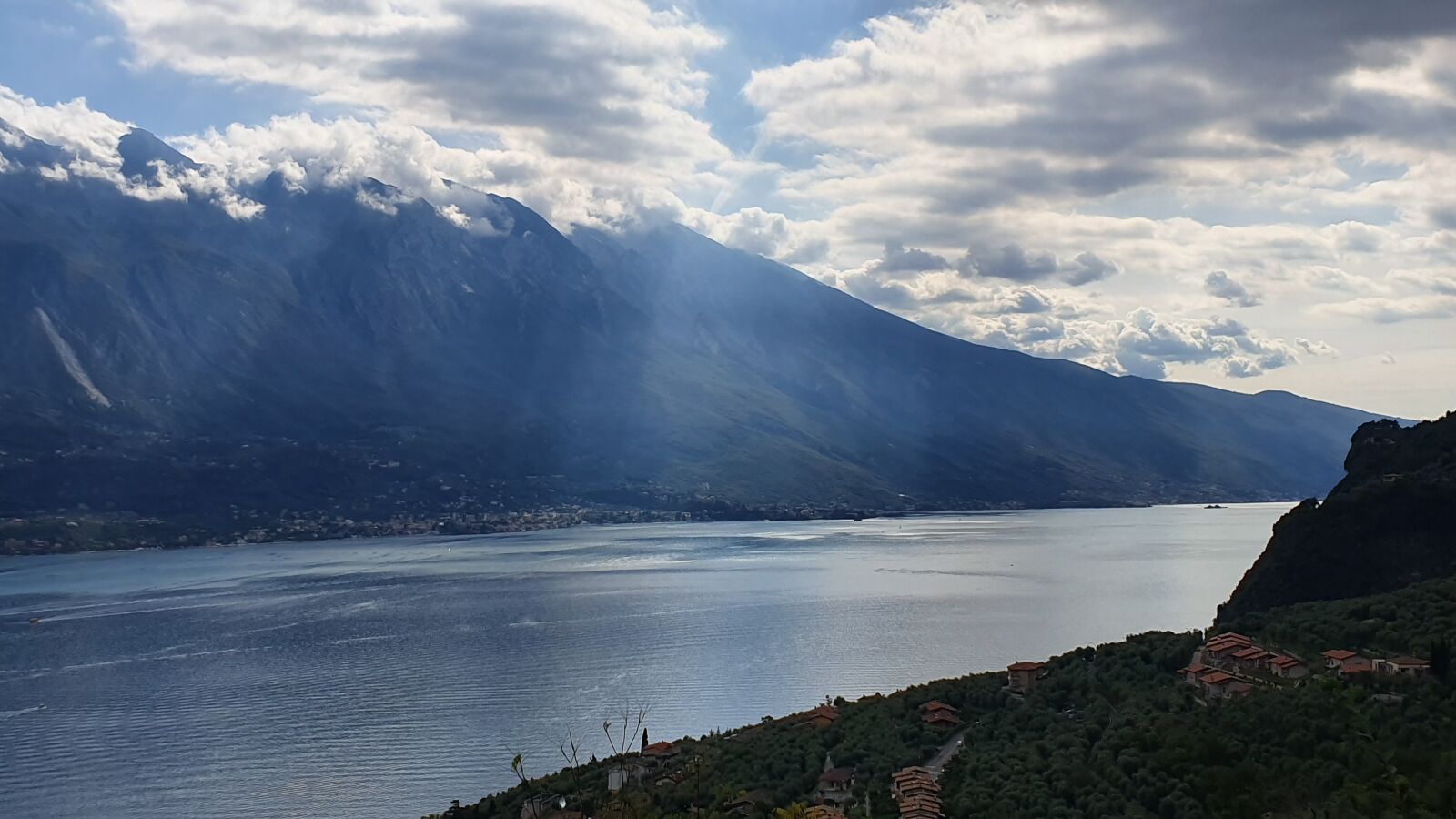 Samsung Galaxy S10+ sample photo. Gardasee, limone, garda photography