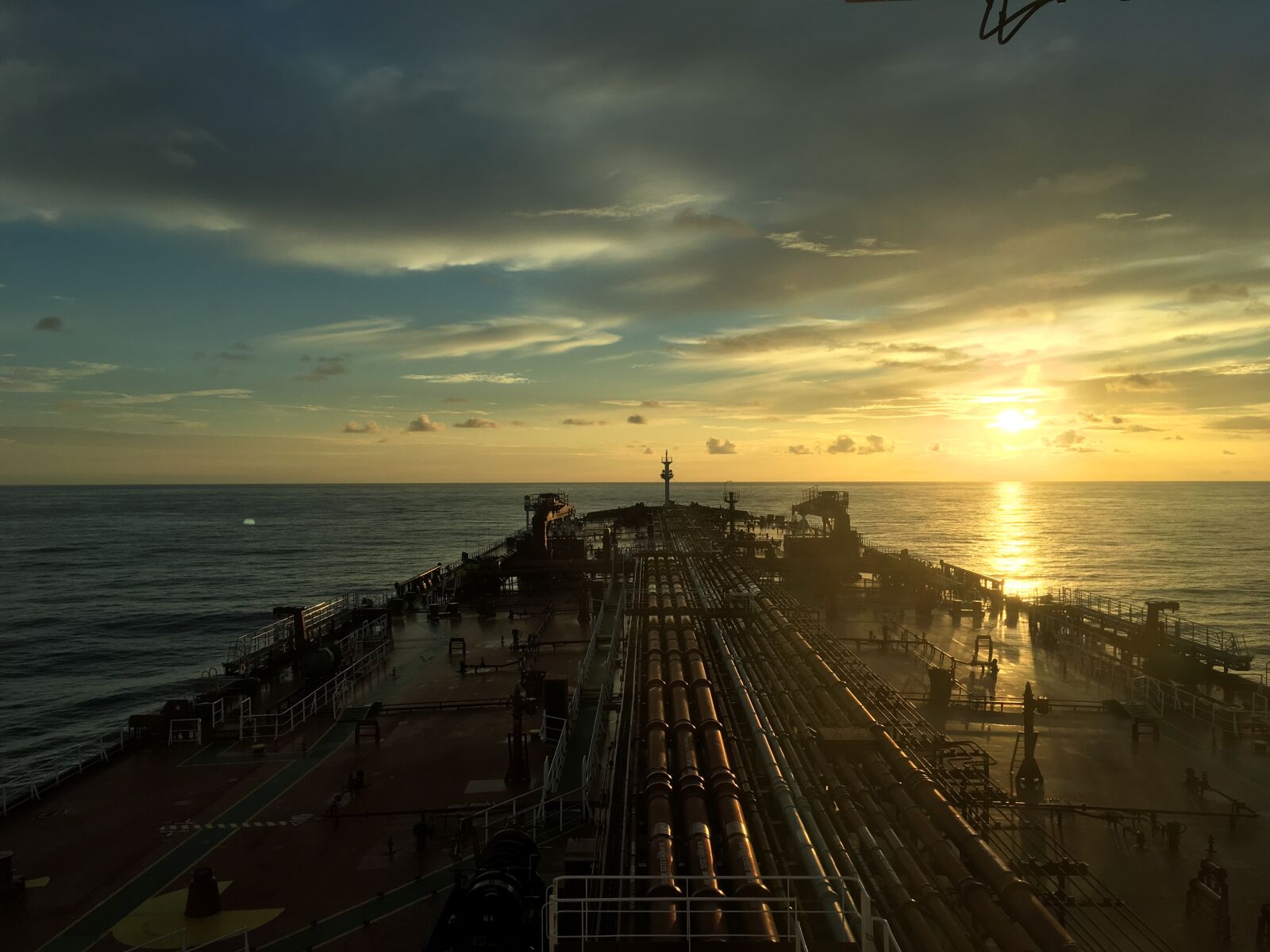 Apple iPhone 6s sample photo. Ship, scenery, sunset photography