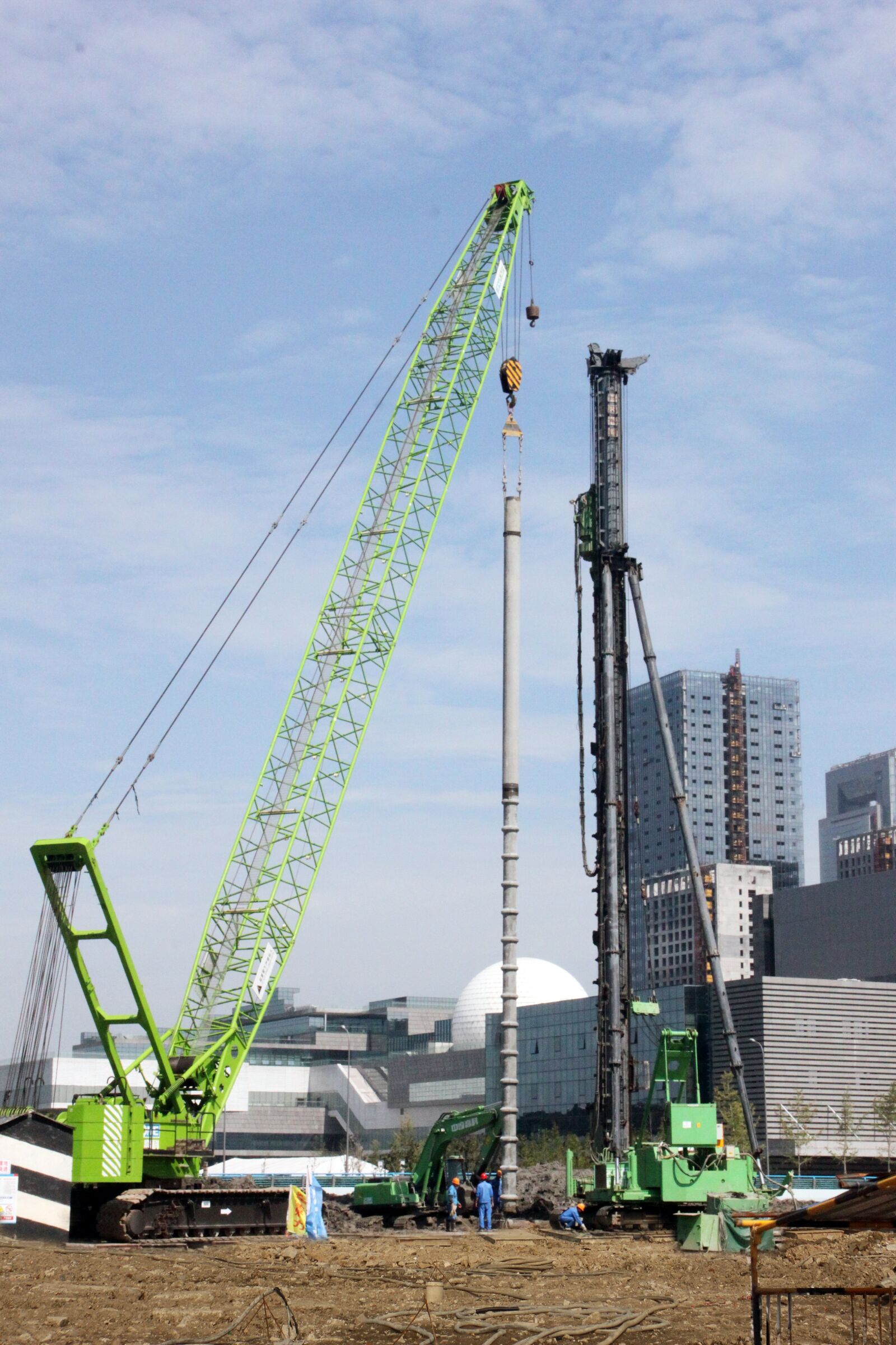 Canon EOS 500D (EOS Rebel T1i / EOS Kiss X3) sample photo. Piling, construction, root the photography