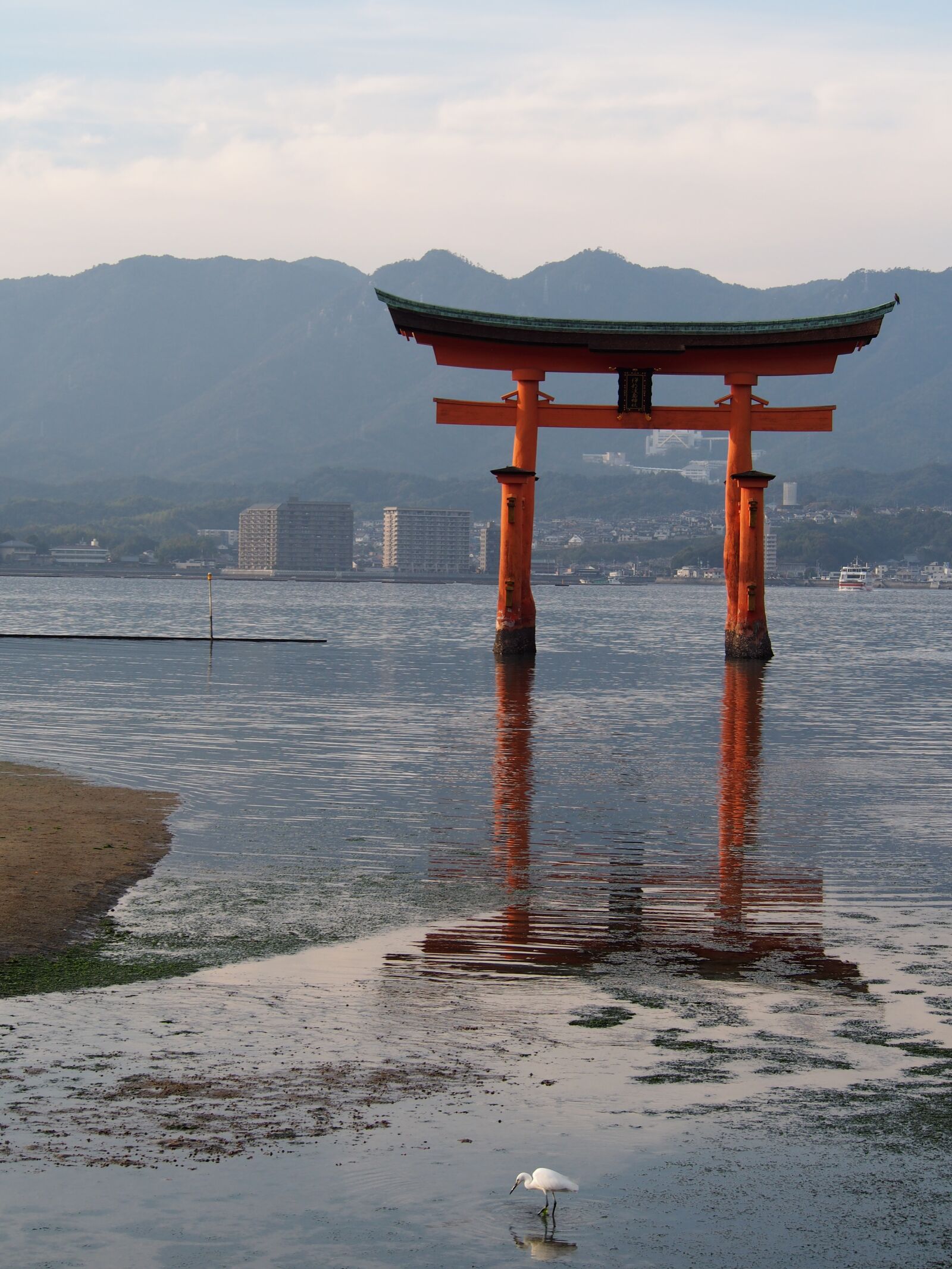 Olympus M.Zuiko Digital ED 40-150mm F4-5.6 R sample photo. Hiroshima, miyajima, itsukushima photography