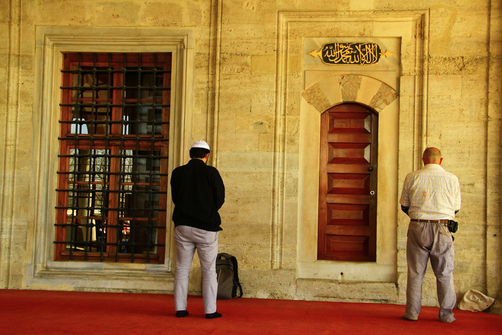 Canon EOS 60D sample photo. Door, architecture, folk photography
