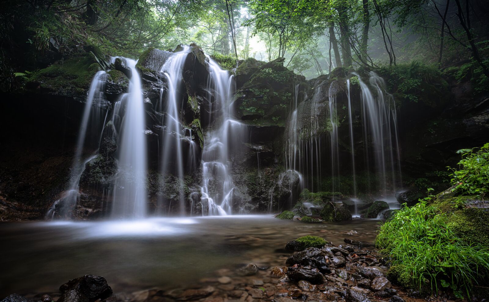 Sony a7R IV sample photo. Landscape, a small waterfall photography