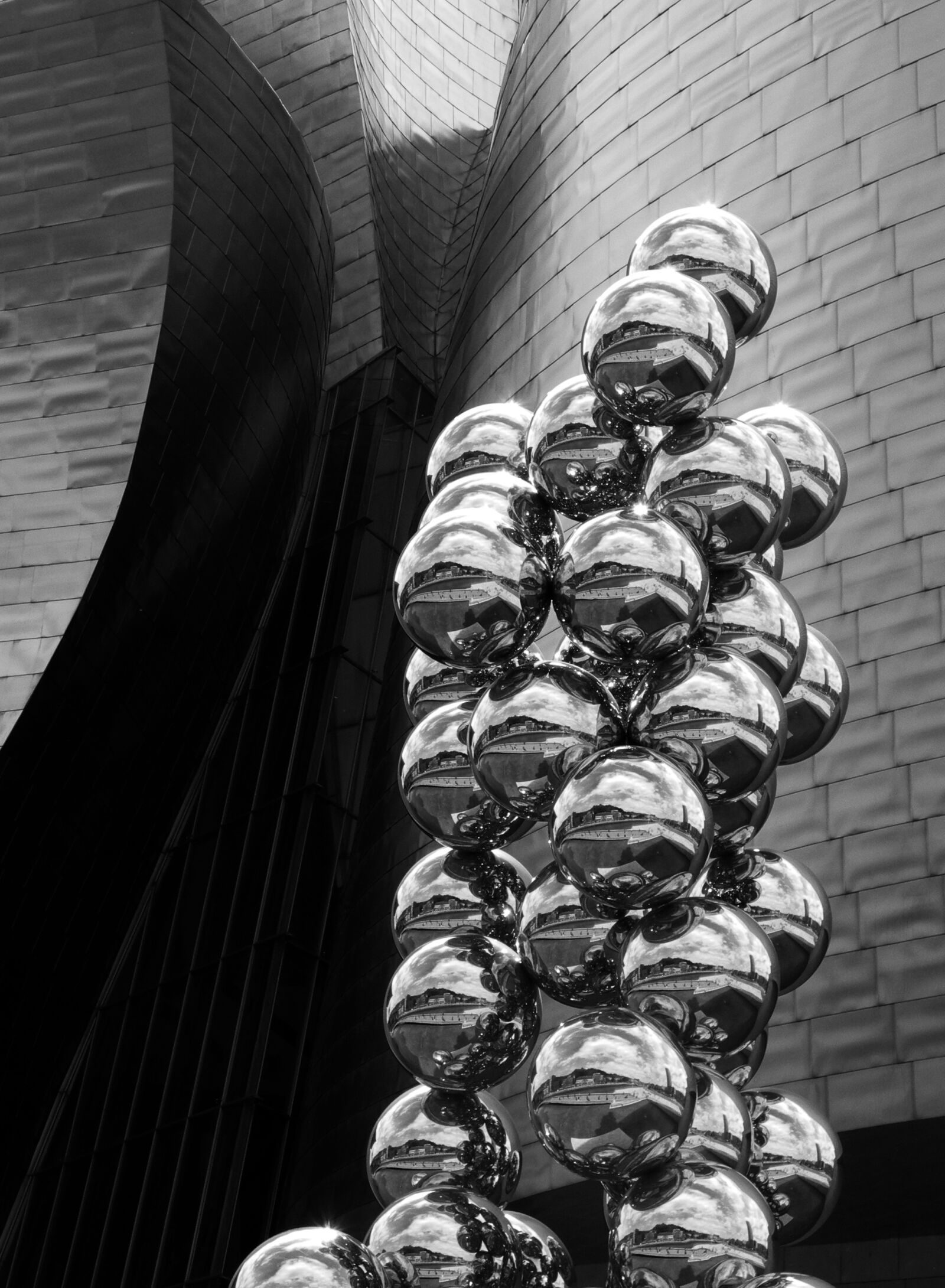 Nikon Coolpix P7000 sample photo. Guggenheim, museum, bilbao photography