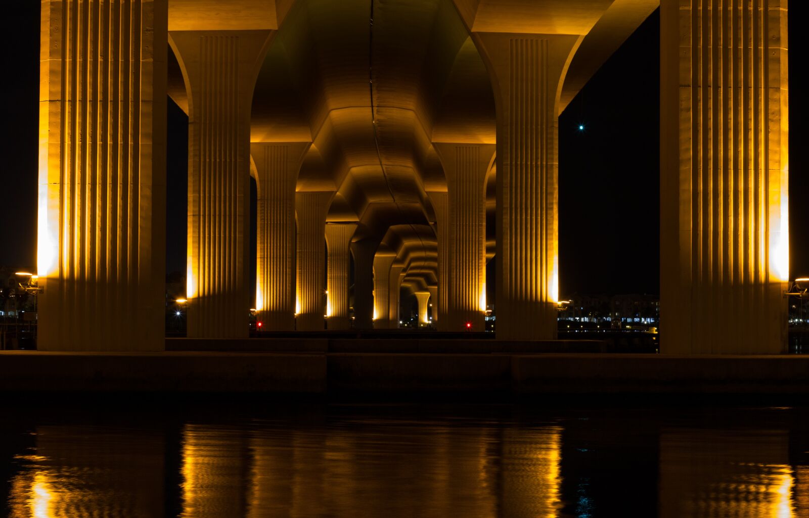 Canon EOS 60D + Canon EF 50mm F1.8 II sample photo. Bridge, architecture, city photography