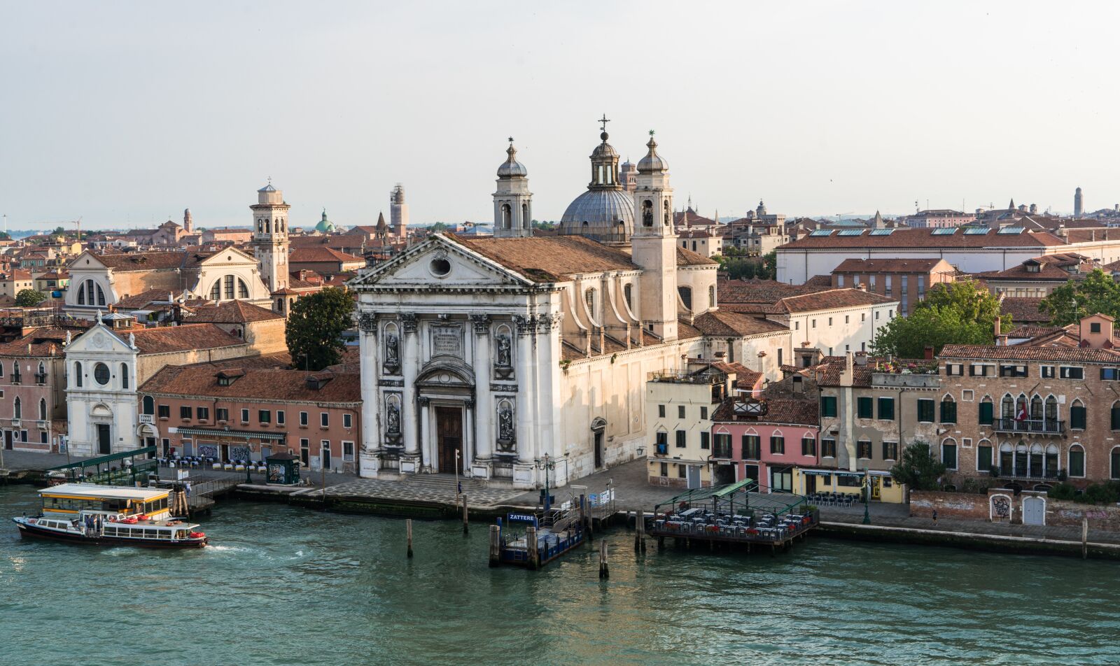 Sony a7R II + Sony FE 24-240mm F3.5-6.3 OSS sample photo. Venice, italy, canal photography