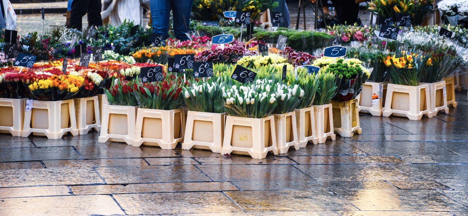 Nikon D5600 sample photo. Street, vendor, market day photography