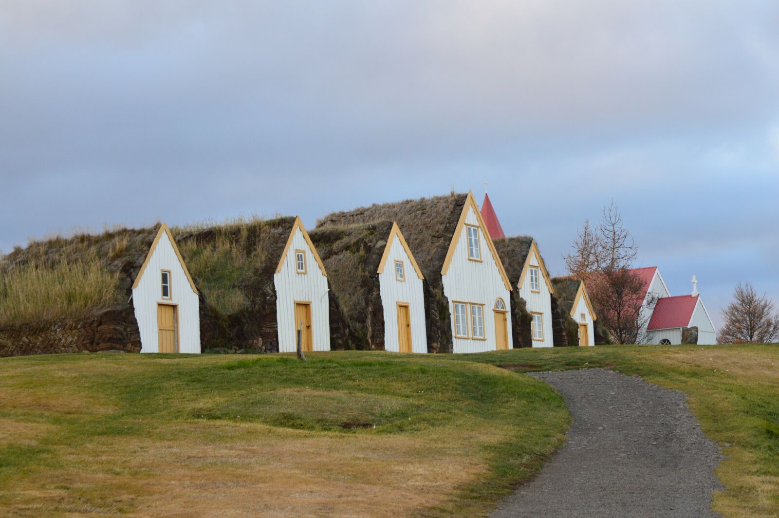 Nikon D3200 sample photo. Lawn, outdoors, house photography