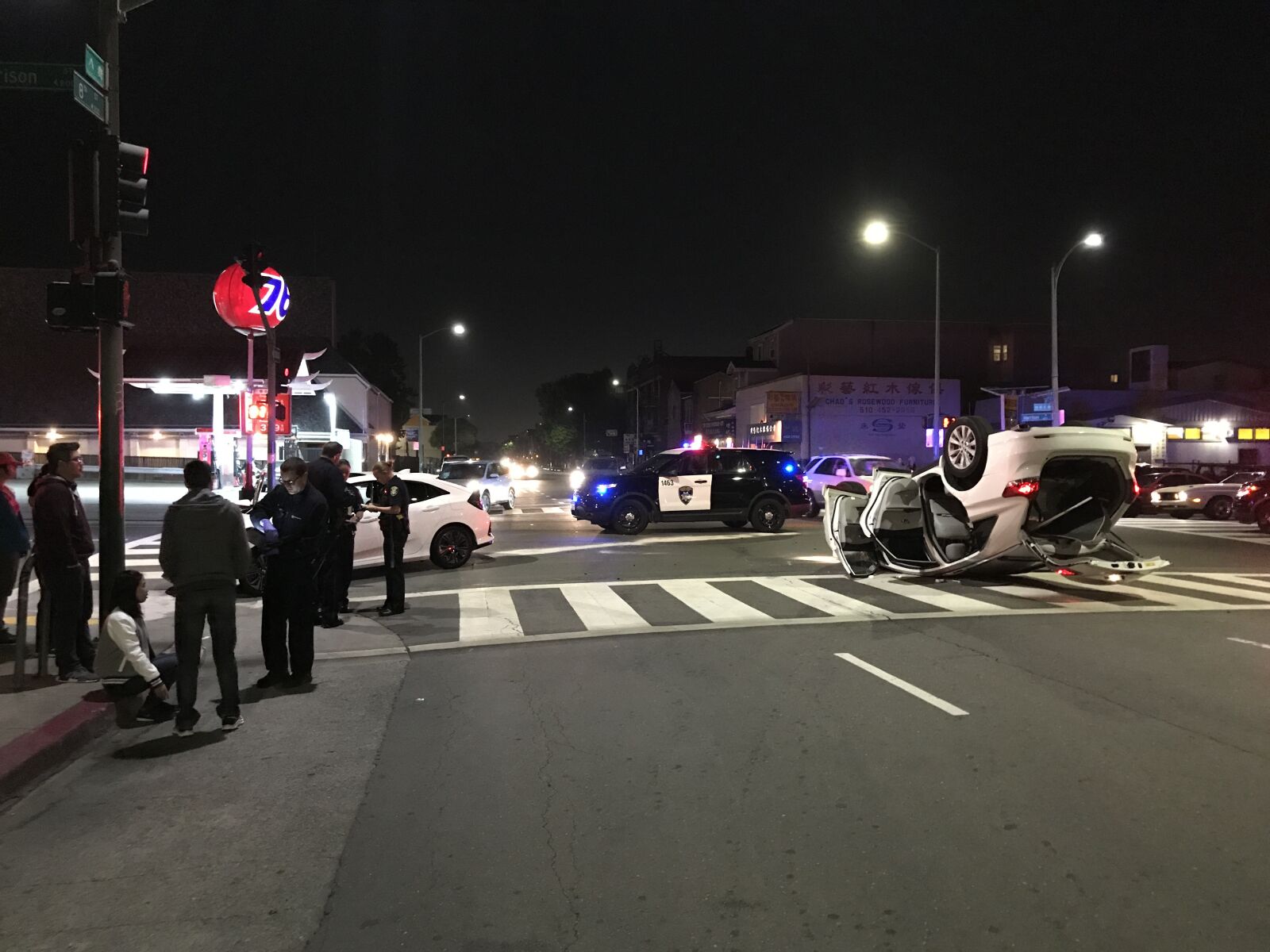 iPhone 7 back camera 3.99mm f/1.8 sample photo. Car, accident, police photography