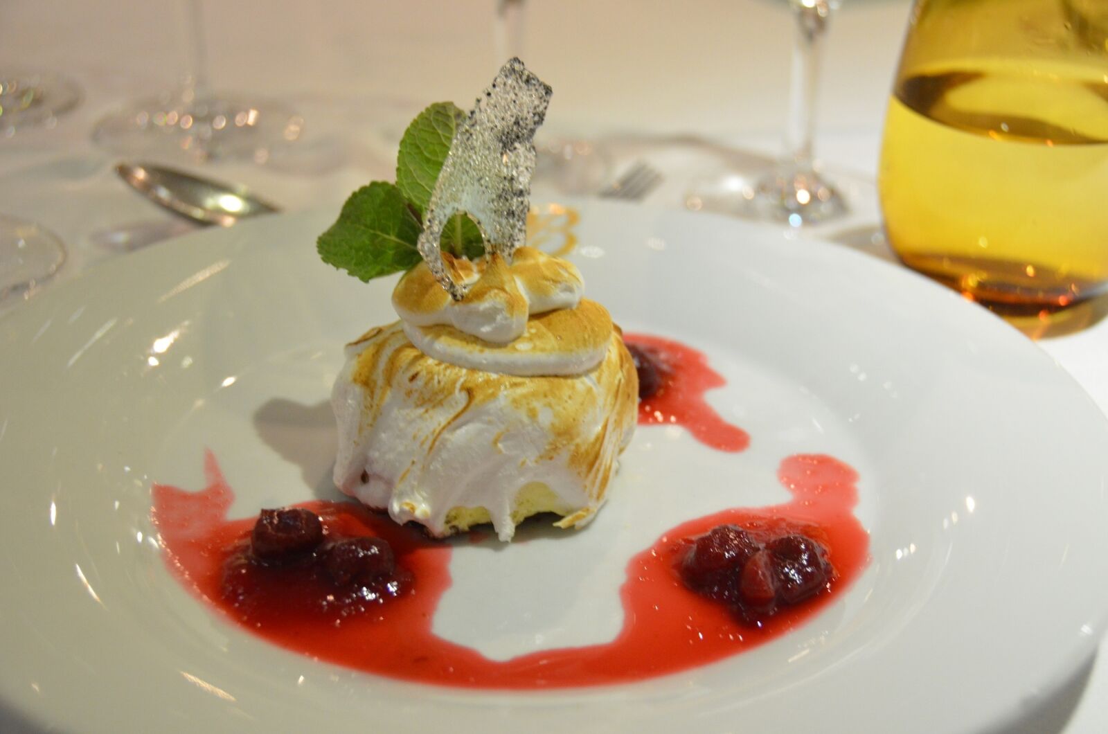 Nikon D7000 sample photo. Dessert, gourmet, baked alaska photography
