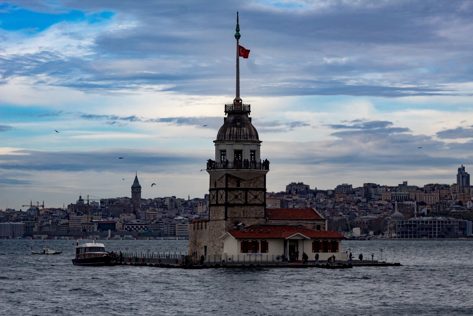 Canon EOS 4000D (EOS Rebel T100 / EOS 3000D) sample photo. Girl, tower, maiden's tower photography