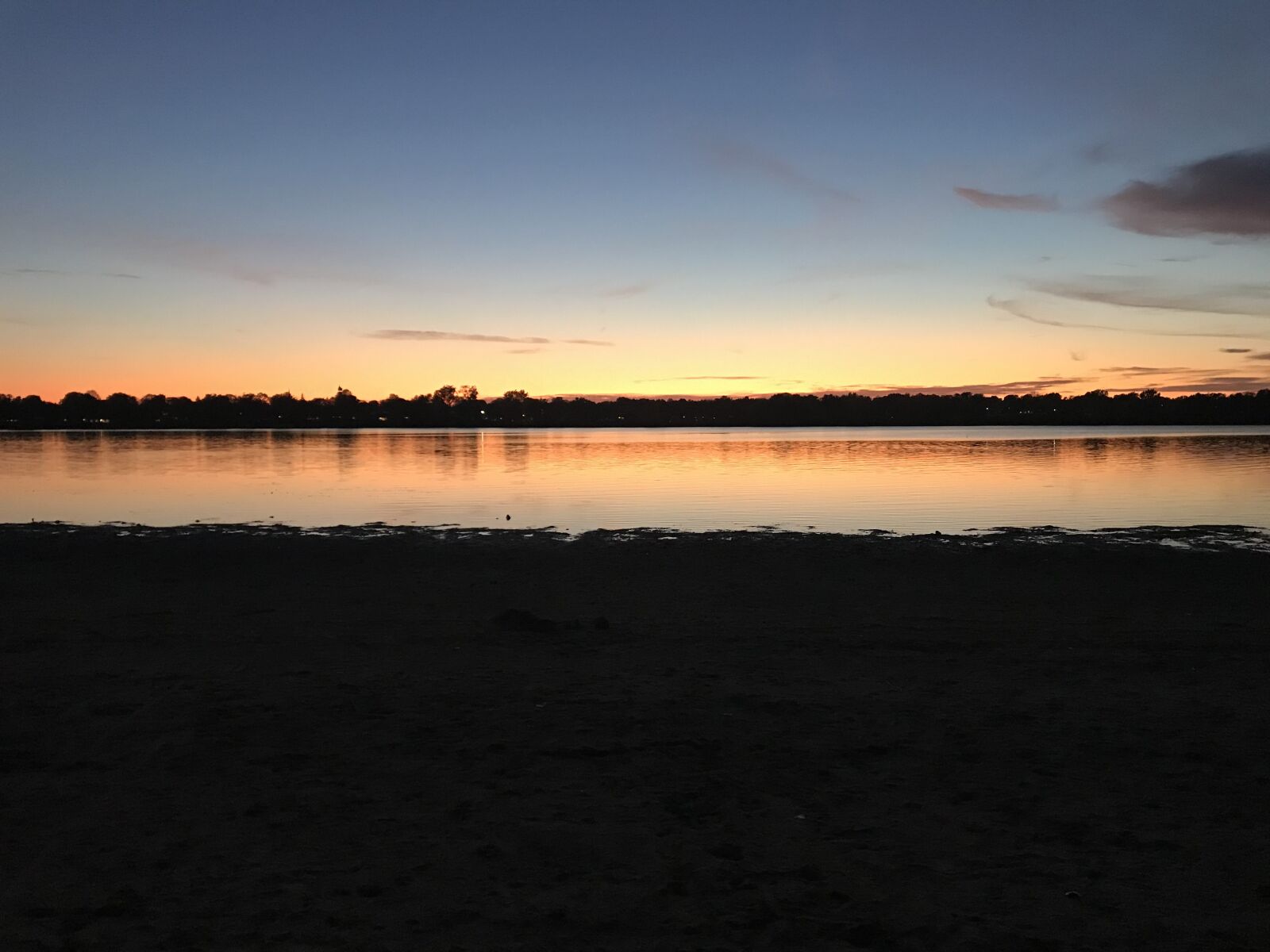 iPhone 7 back camera 3.99mm f/1.8 sample photo. Sea, sunset, beach photography