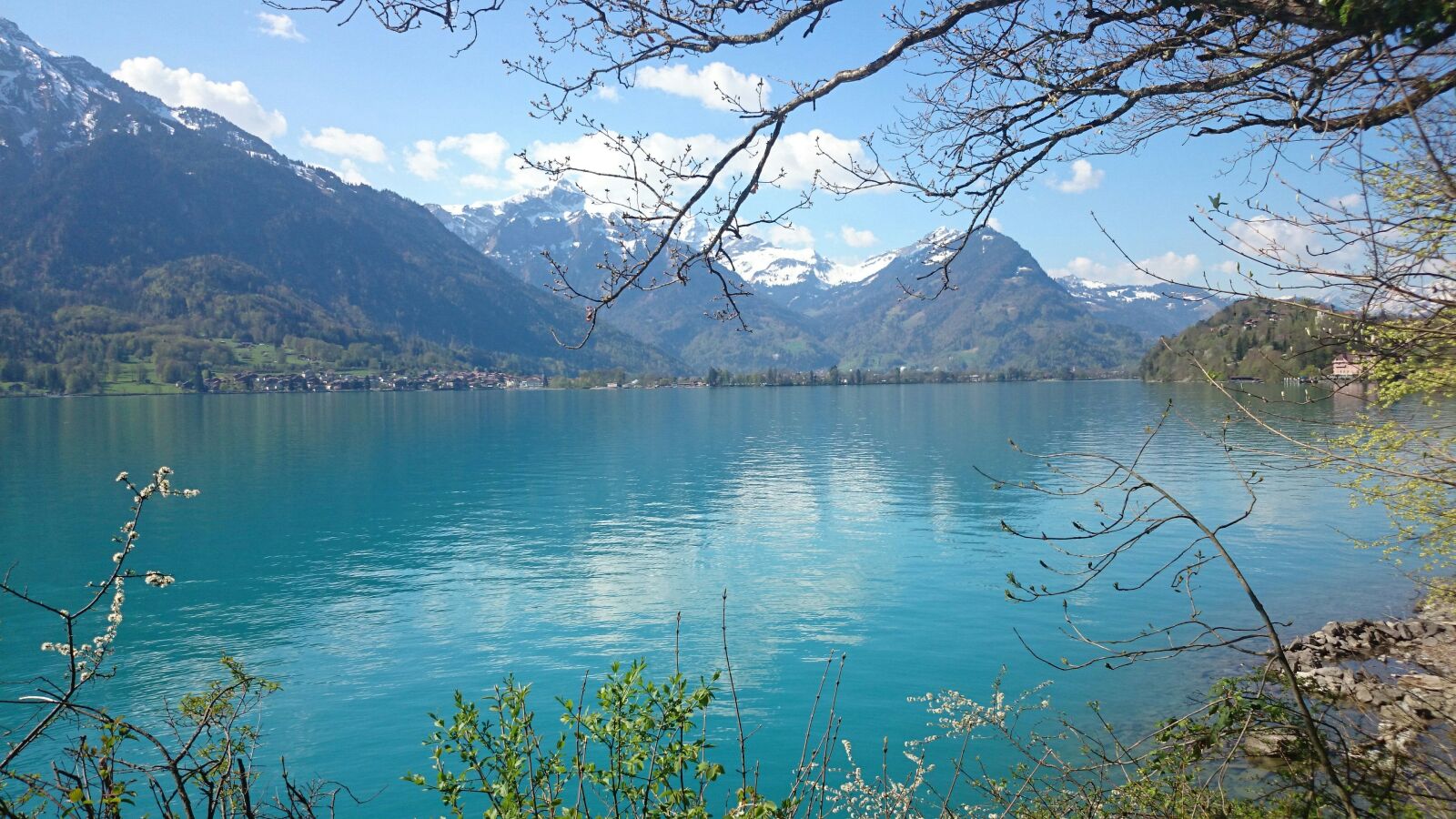 Sony Xperia Z1 Compact sample photo. Lake, mountain landscape, nature photography