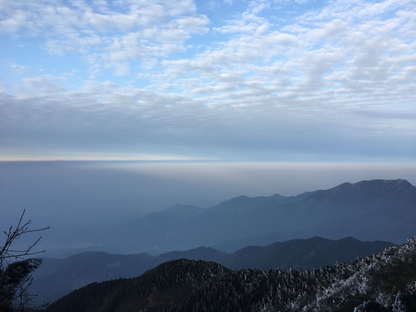 Apple iPhone 6s sample photo. Landscape, sunshine, mountain photography